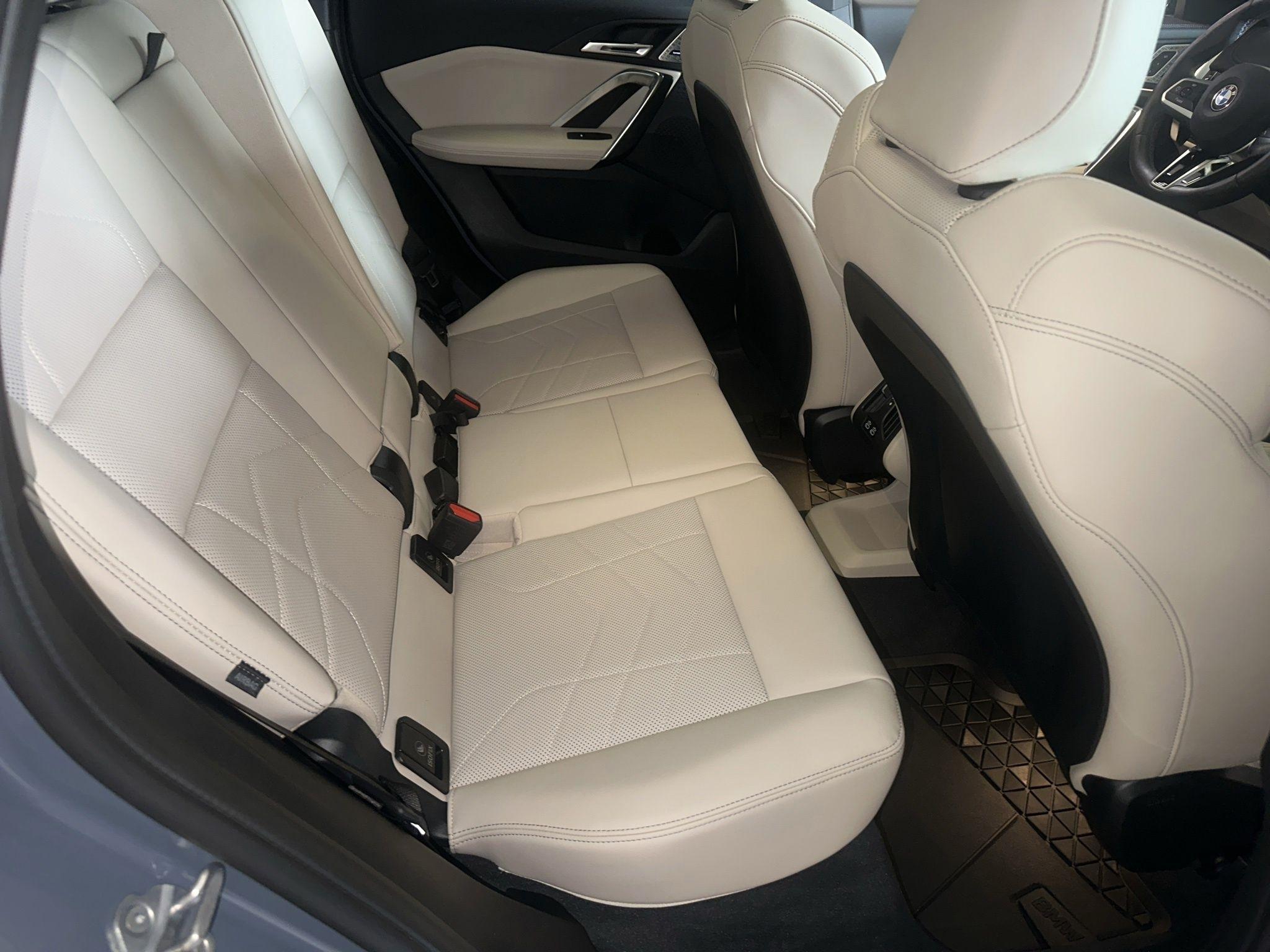 BMW X1  2025