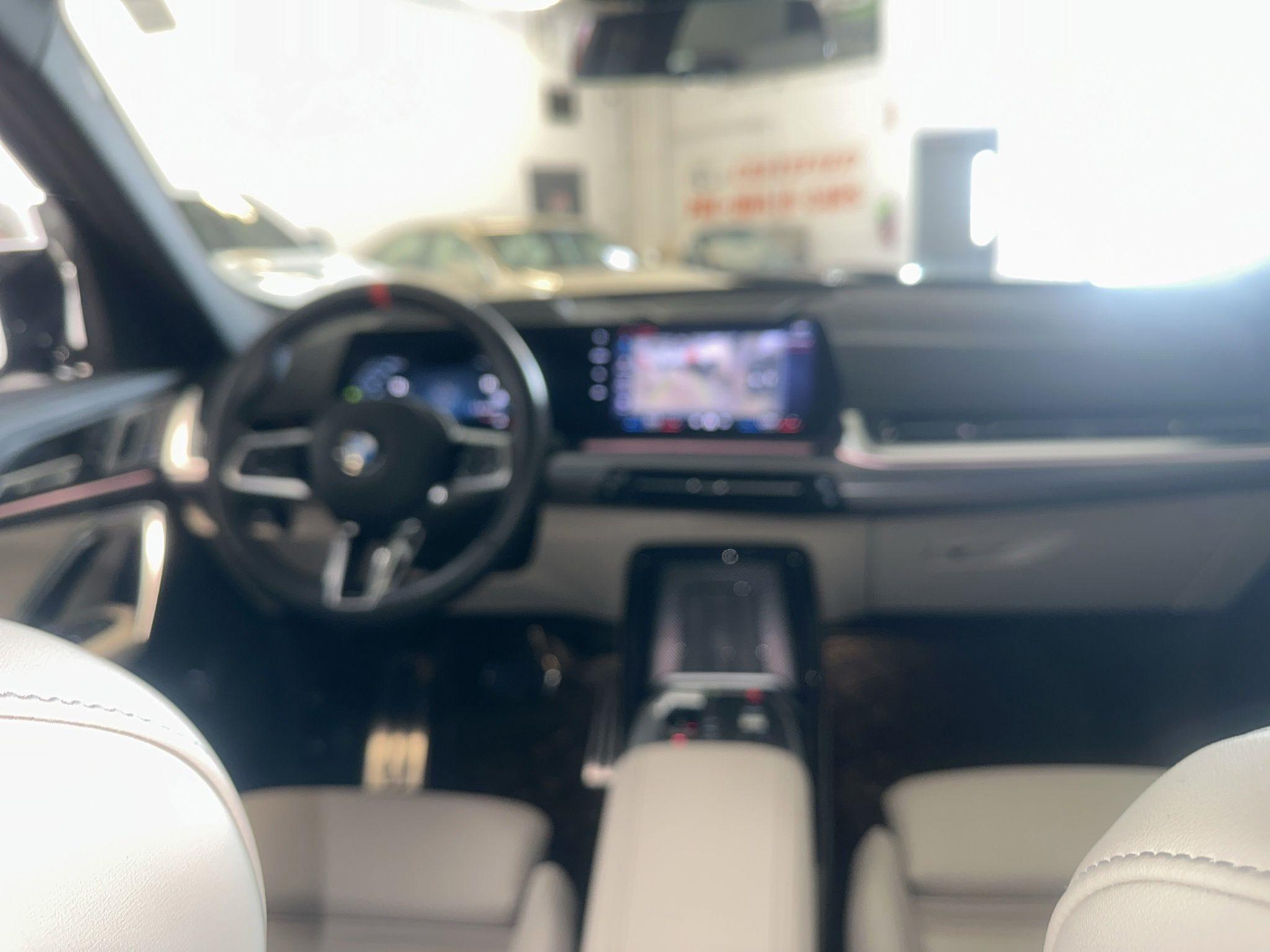 BMW X1  2025