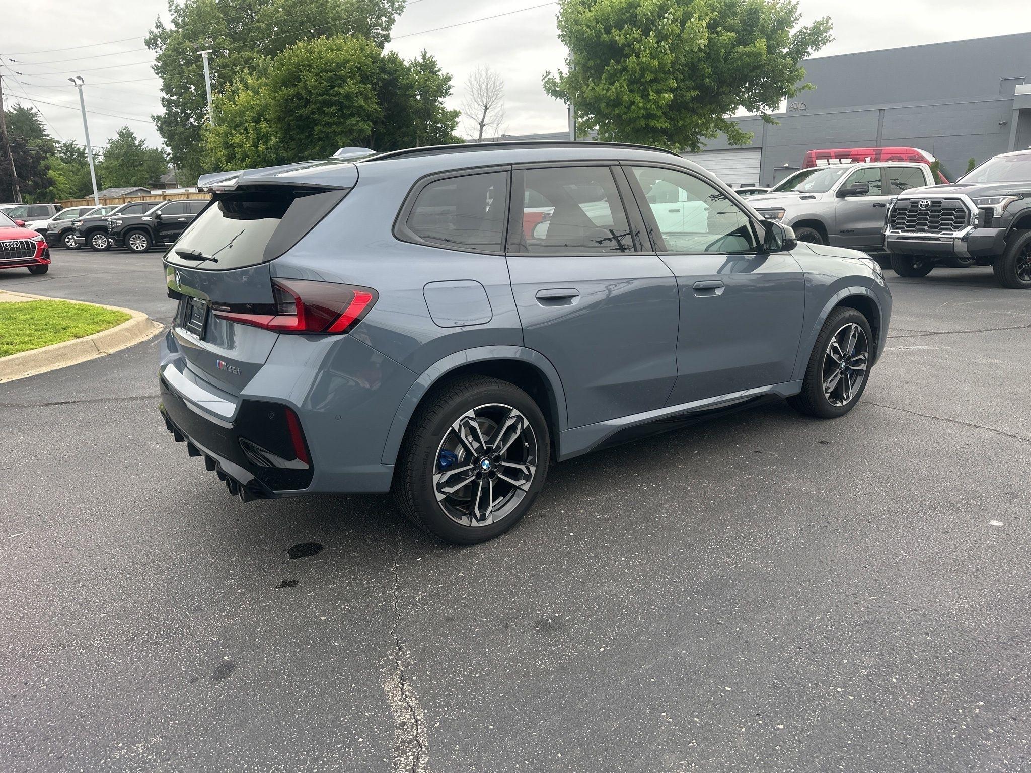 BMW X1  2025