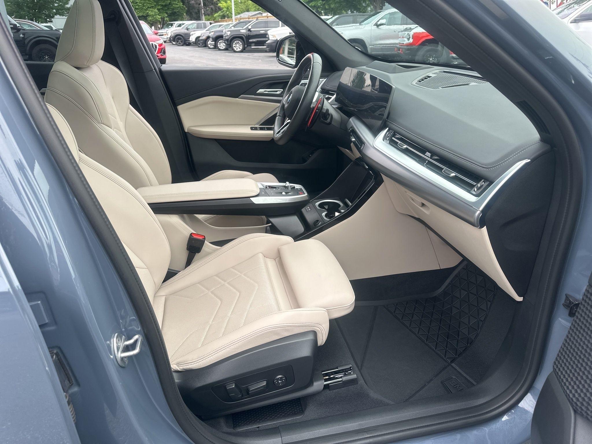 BMW X1  2025