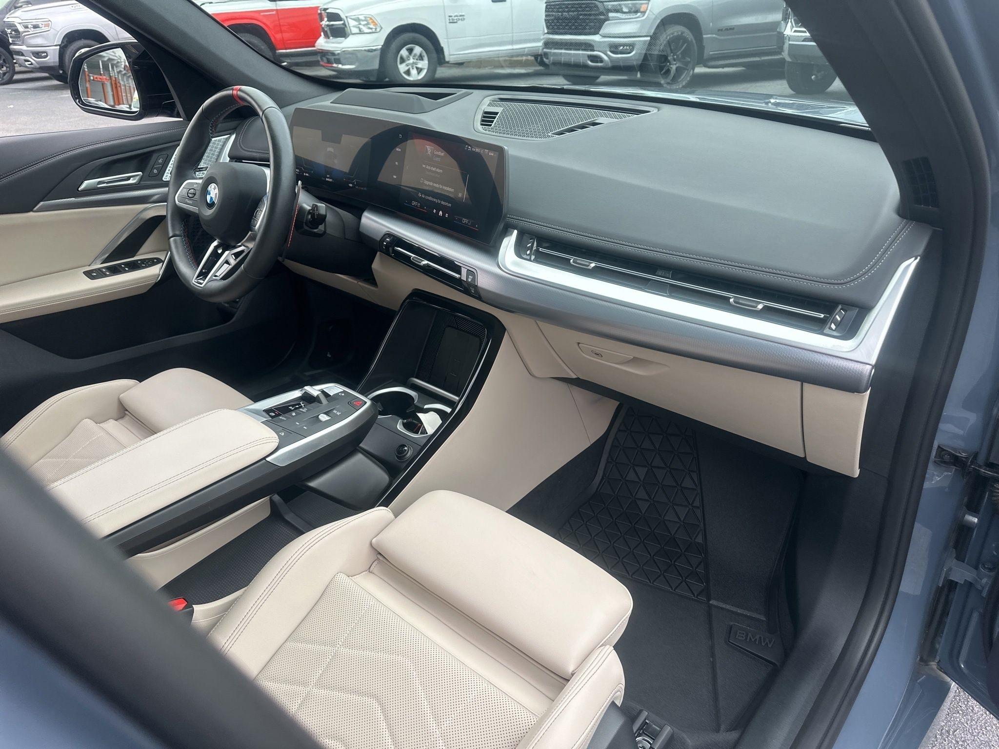 BMW X1  2025