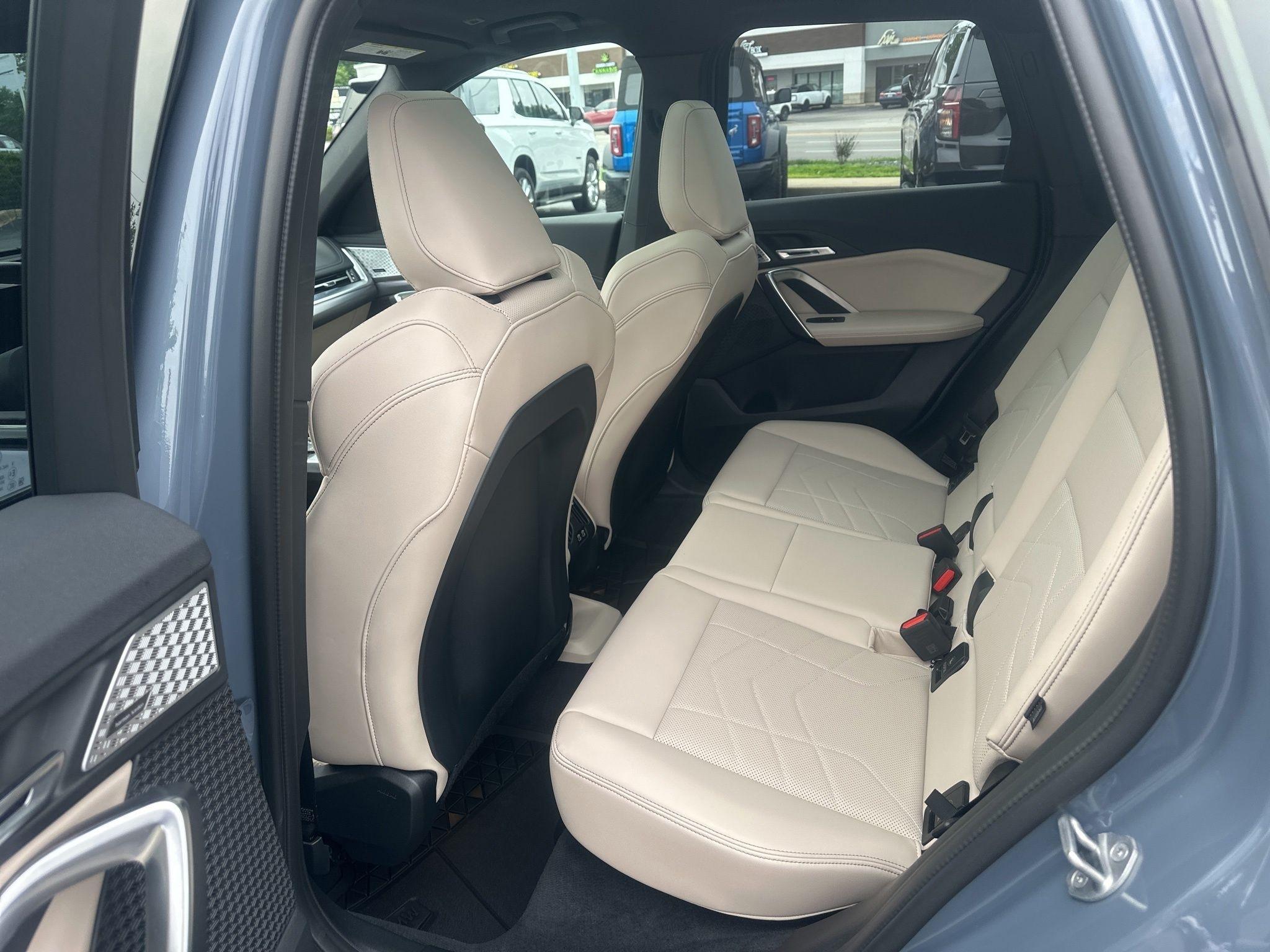 BMW X1  2025