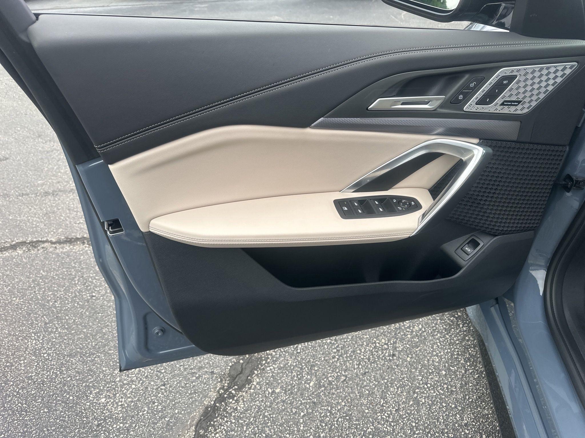 BMW X1  2025