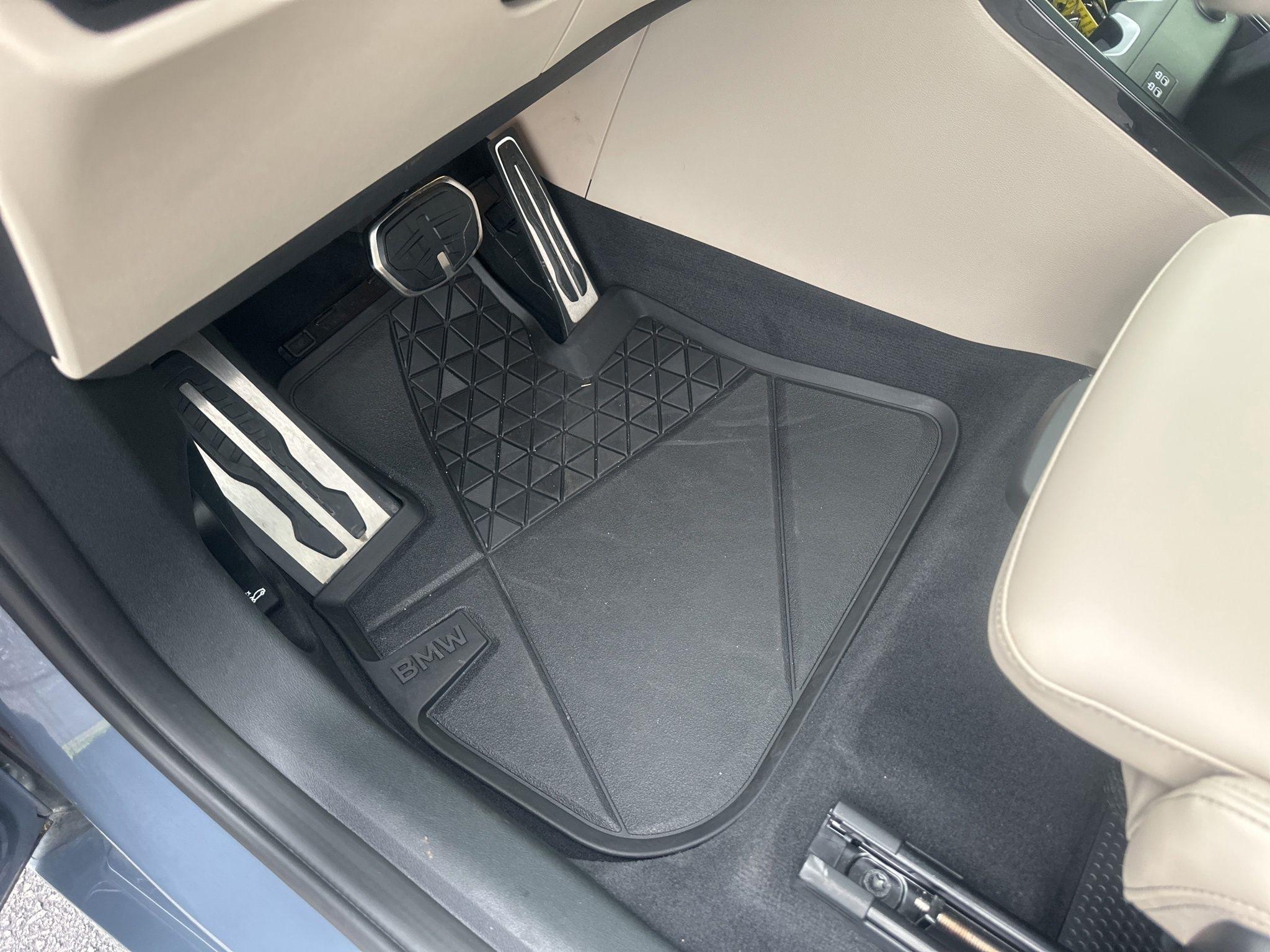 BMW X1  2025