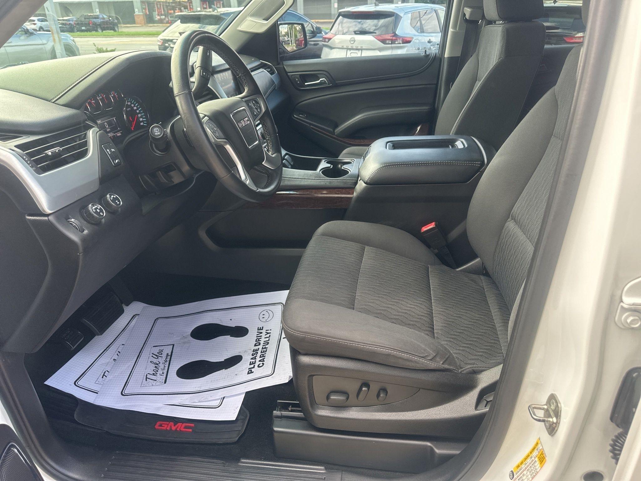 GMC Yukon  2017