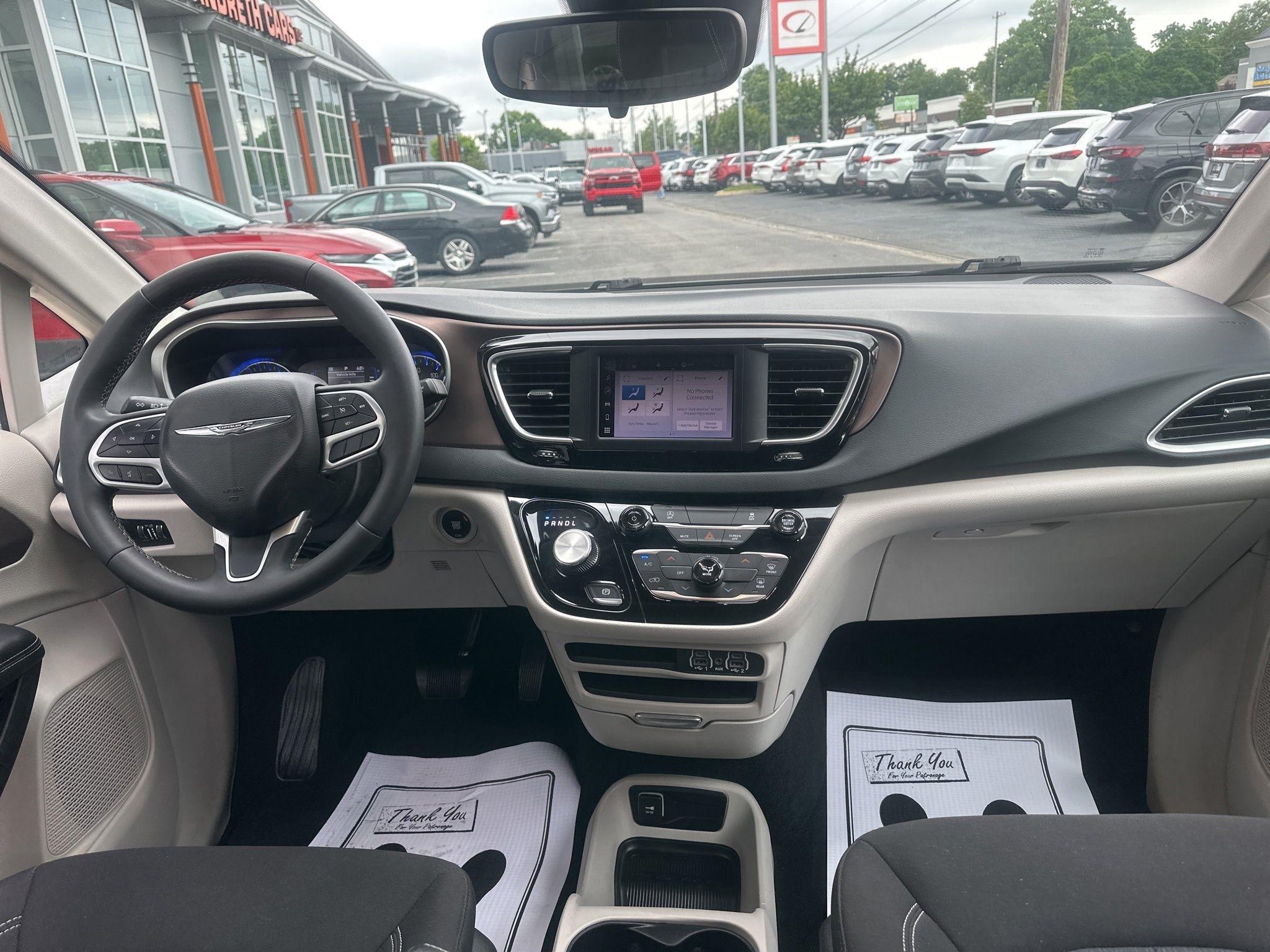 Chrysler Voyager  2024