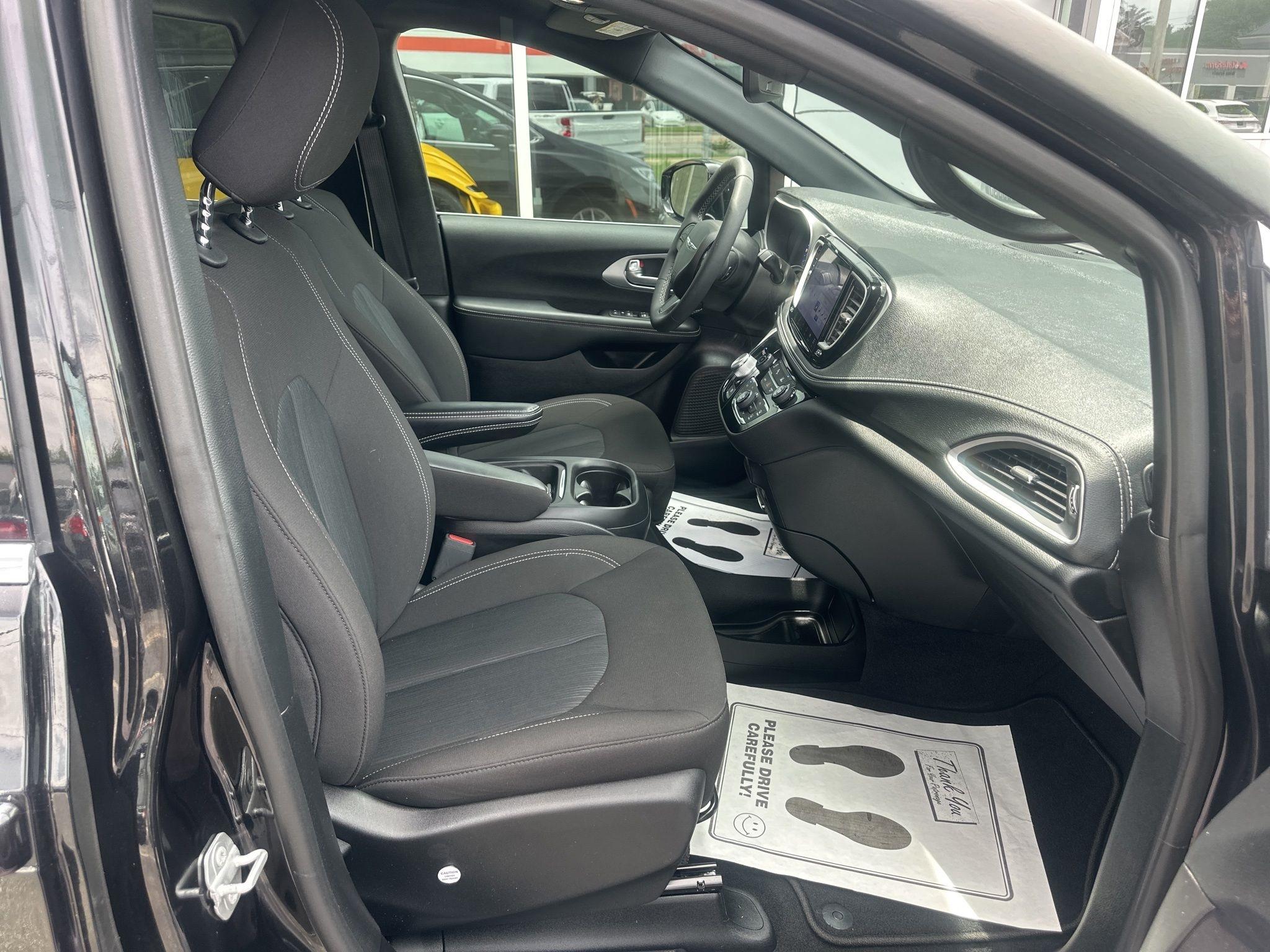 Chrysler Pacifica  2022