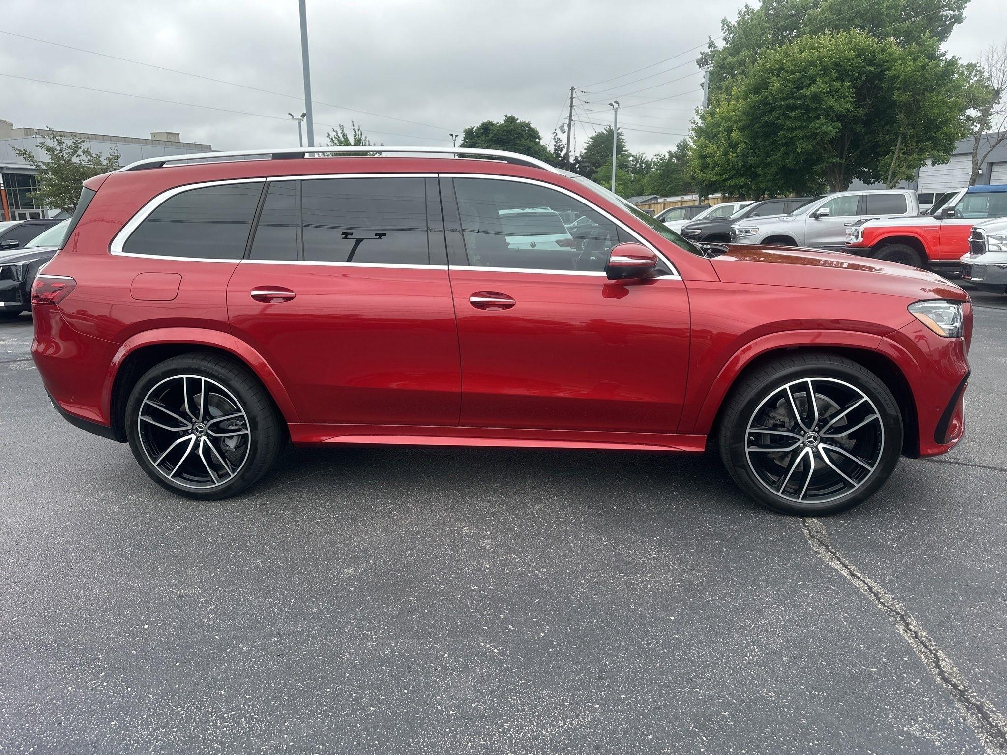 Mercedes-Benz GLS  2025