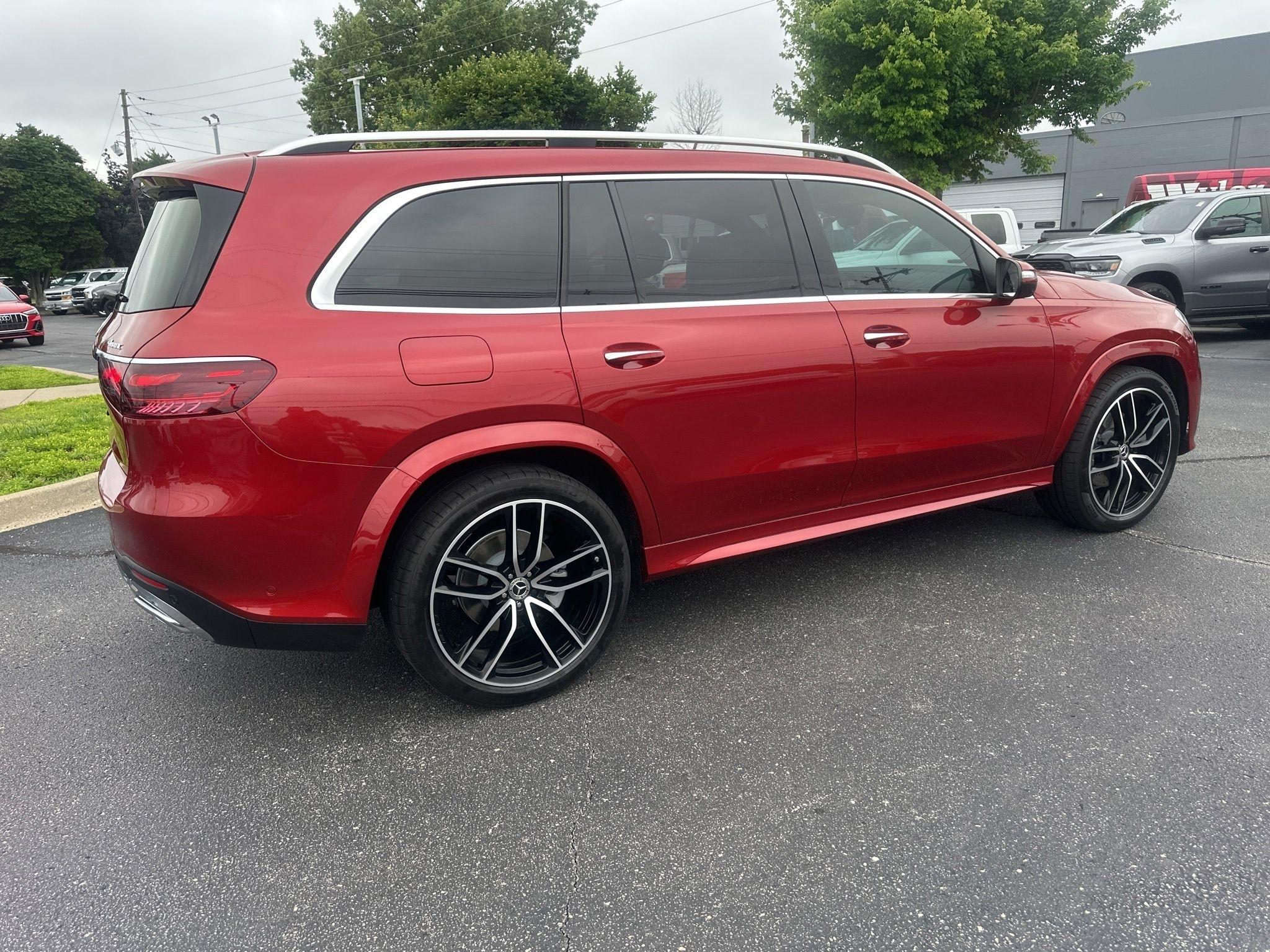 Mercedes-Benz GLS  2025