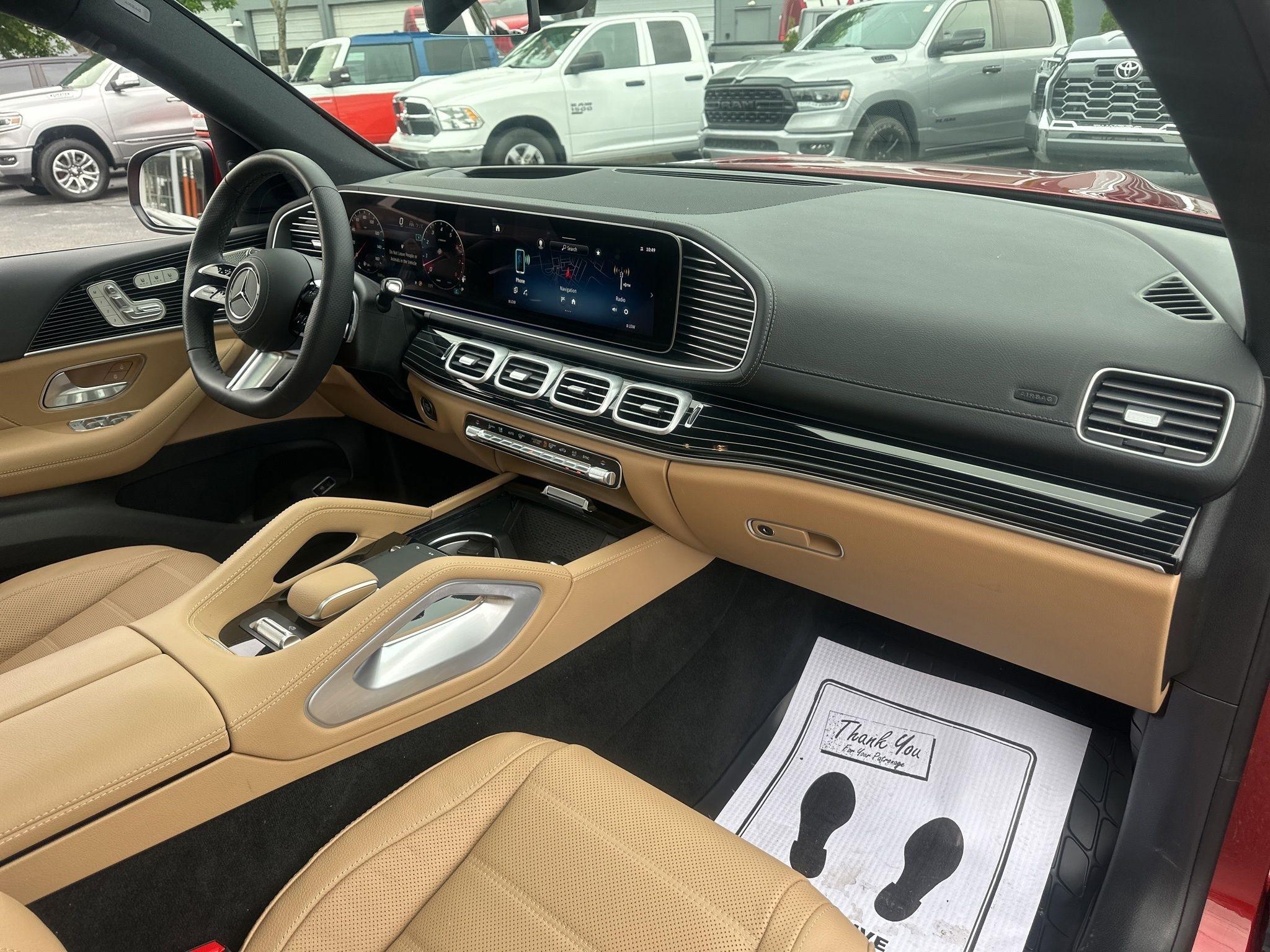 Mercedes-Benz GLS  2025