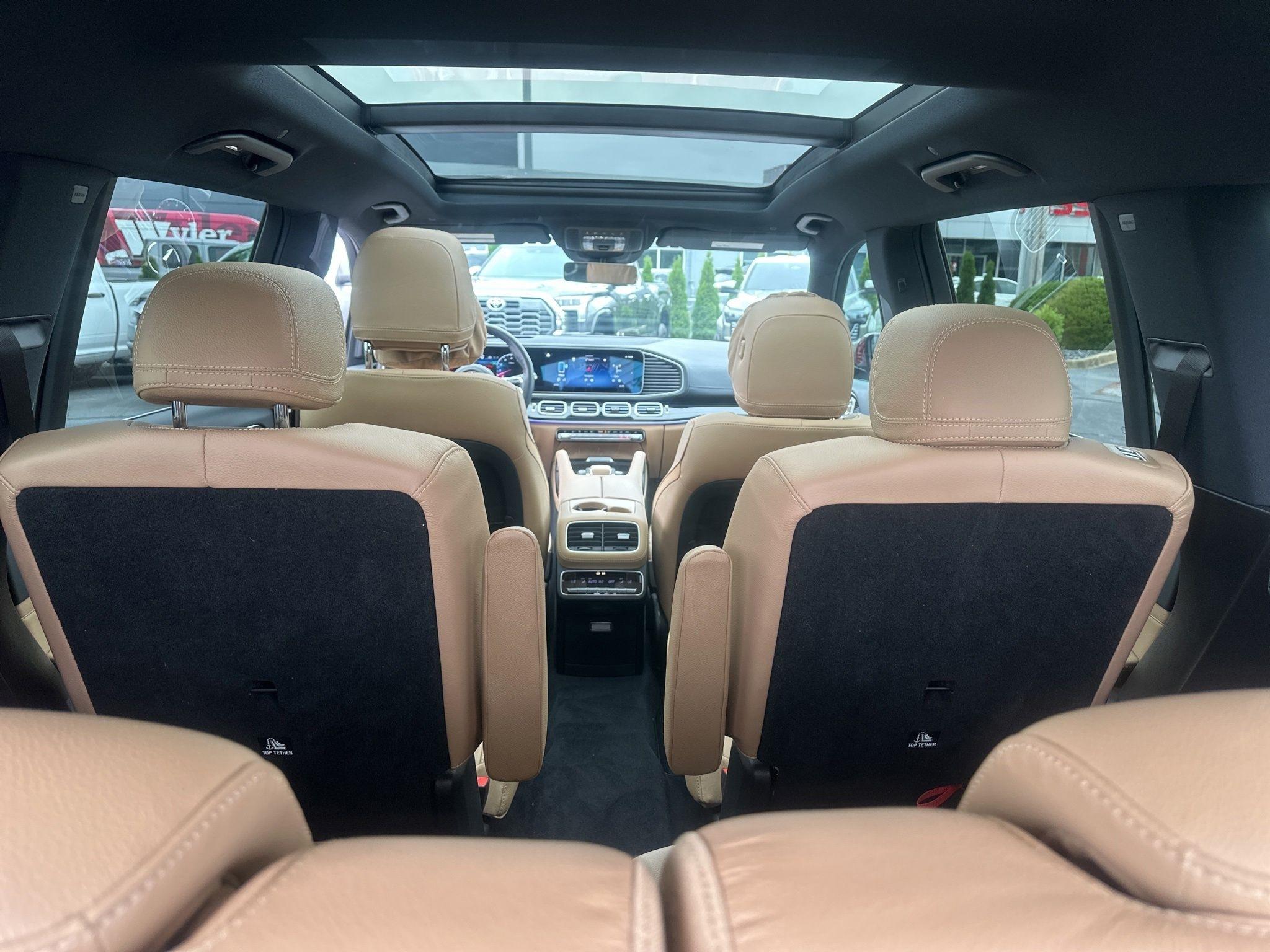 Mercedes-Benz GLS  2025
