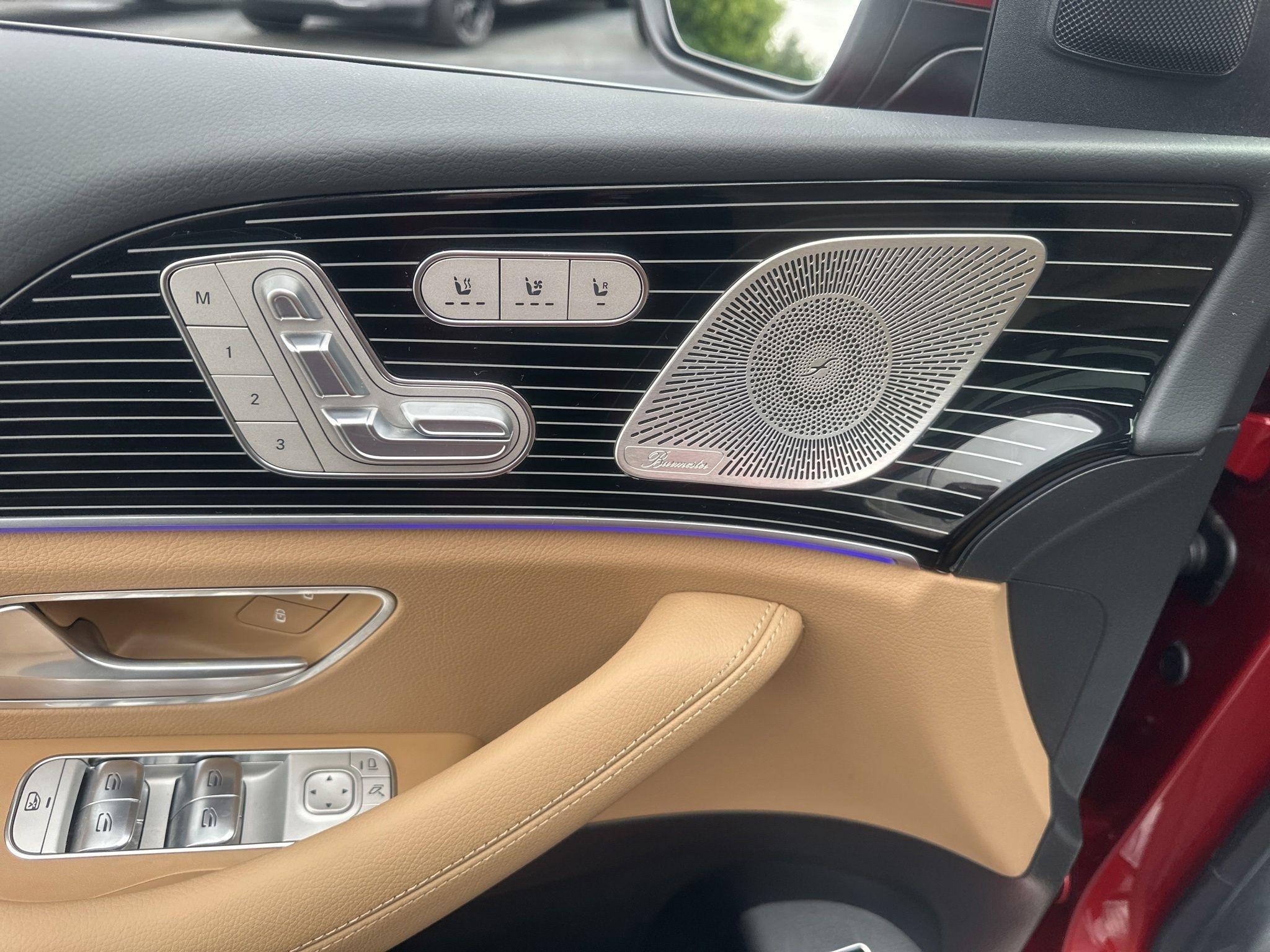 Mercedes-Benz GLS  2025