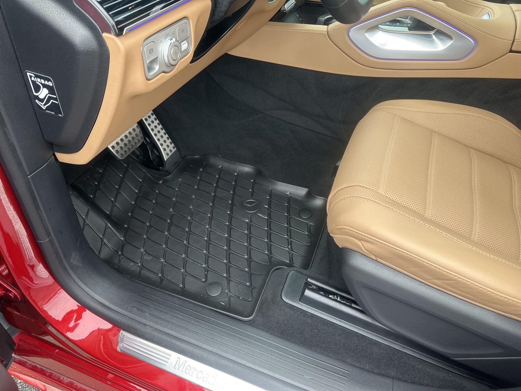Mercedes-Benz GLS  2025