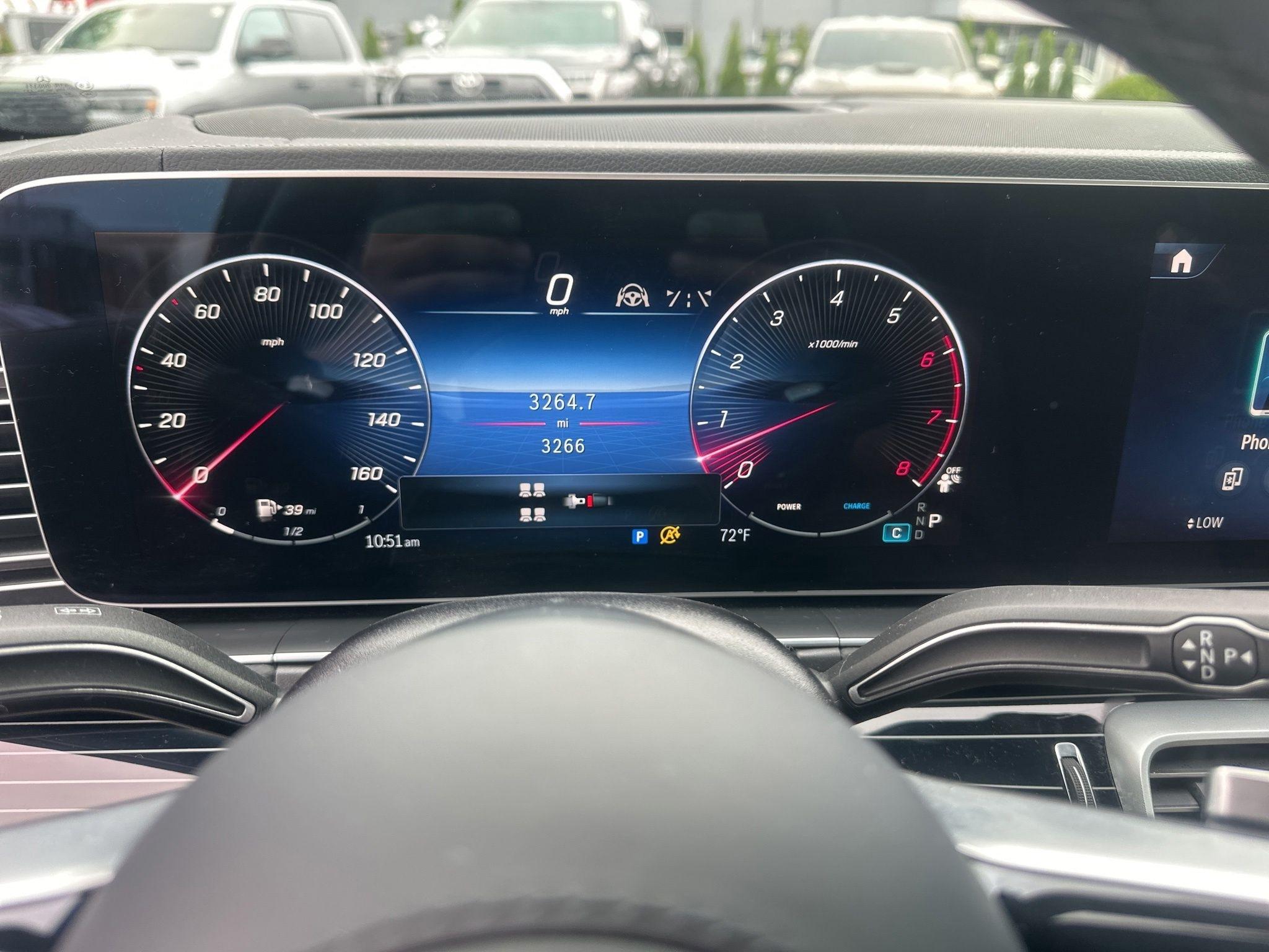 Mercedes-Benz GLS  2025