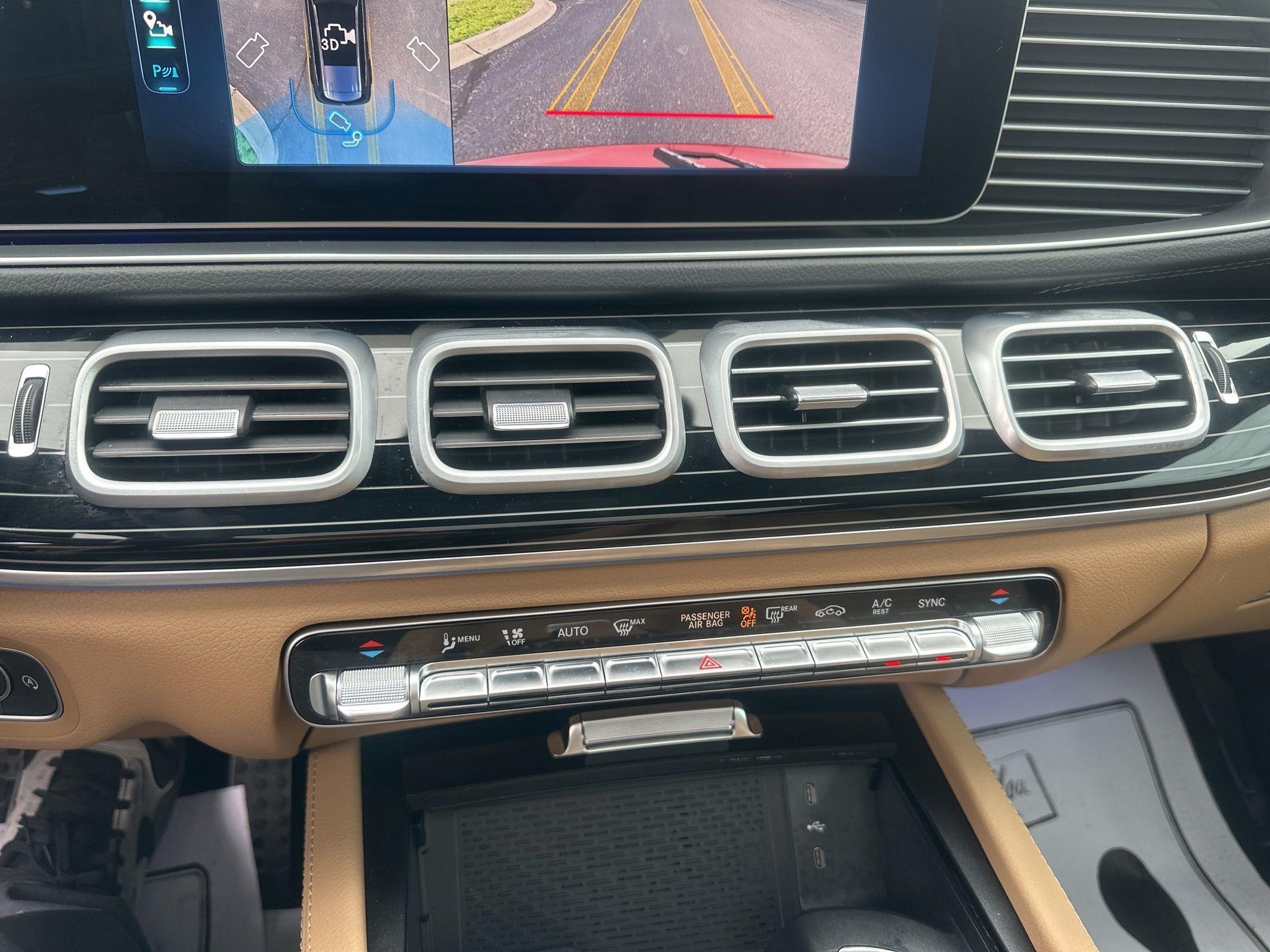 Mercedes-Benz GLS  2025