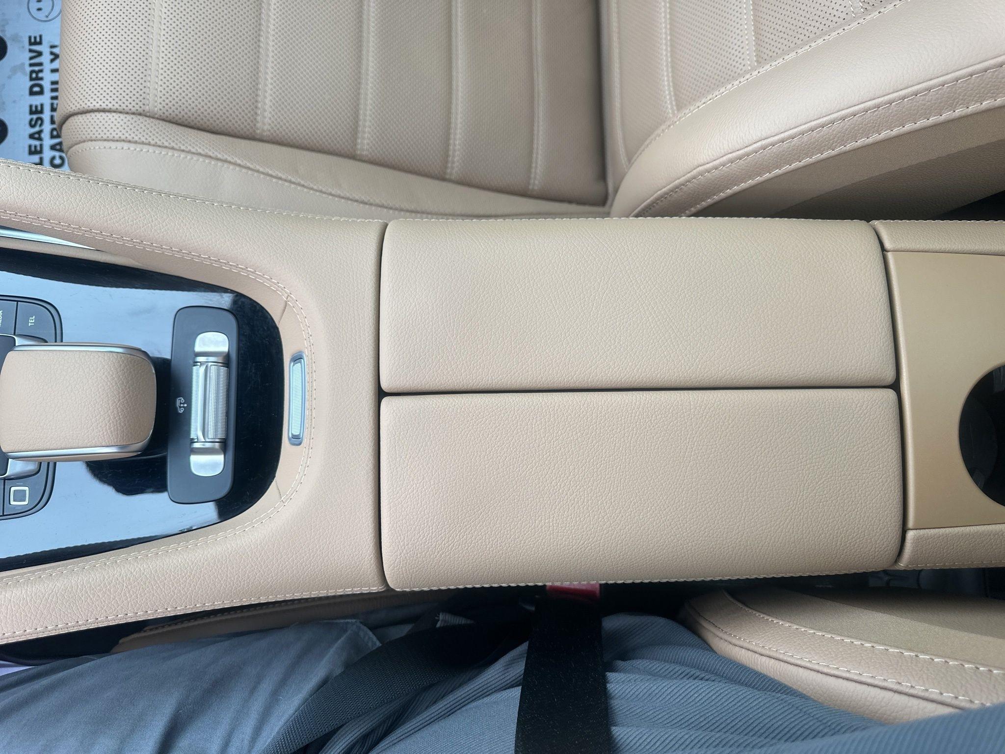 Mercedes-Benz GLS  2025