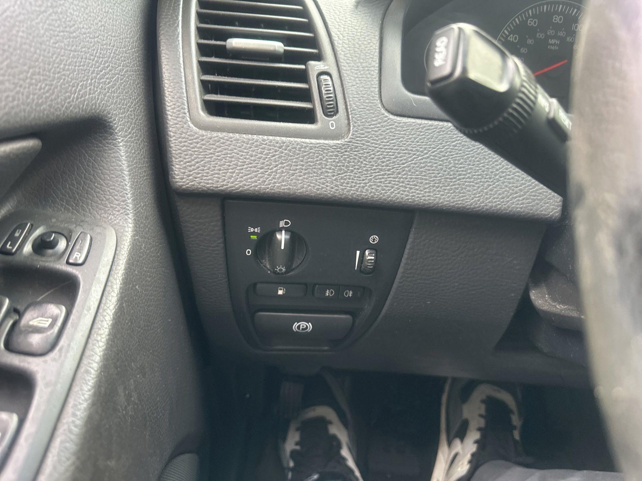 Volvo XC90  2006