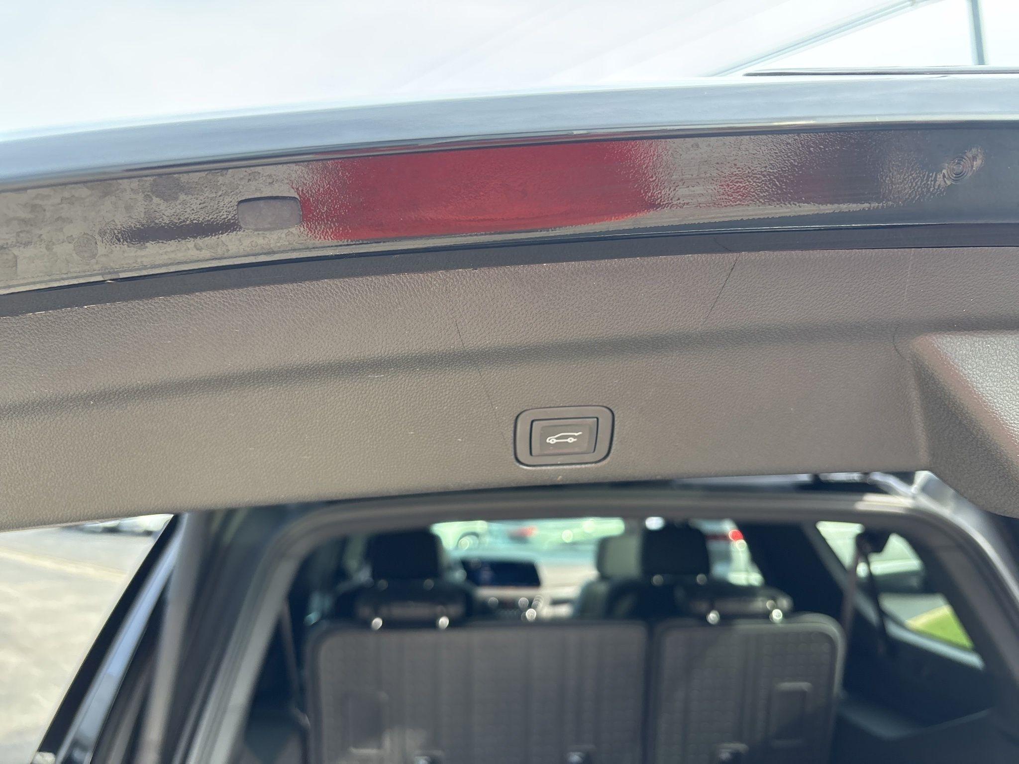 Chevrolet Suburban  2025