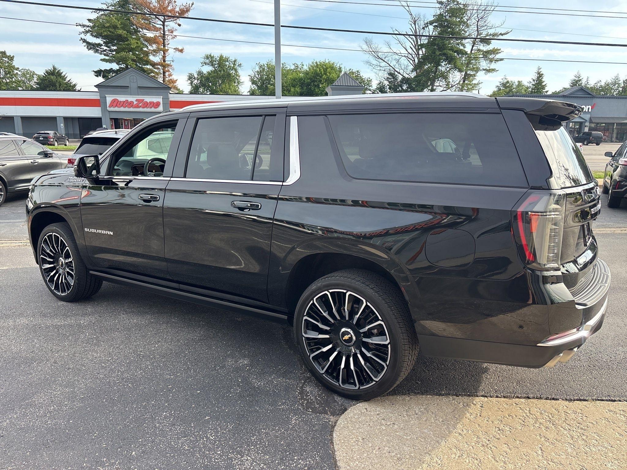 Chevrolet Suburban  2025