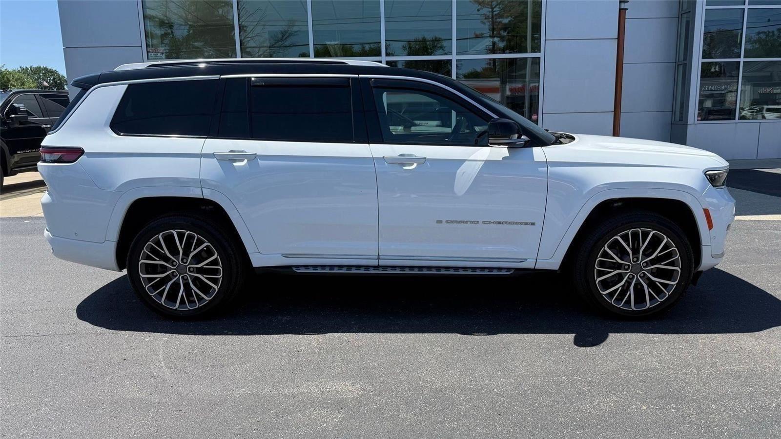 2022 Jeep Grand Cherokee L Summit