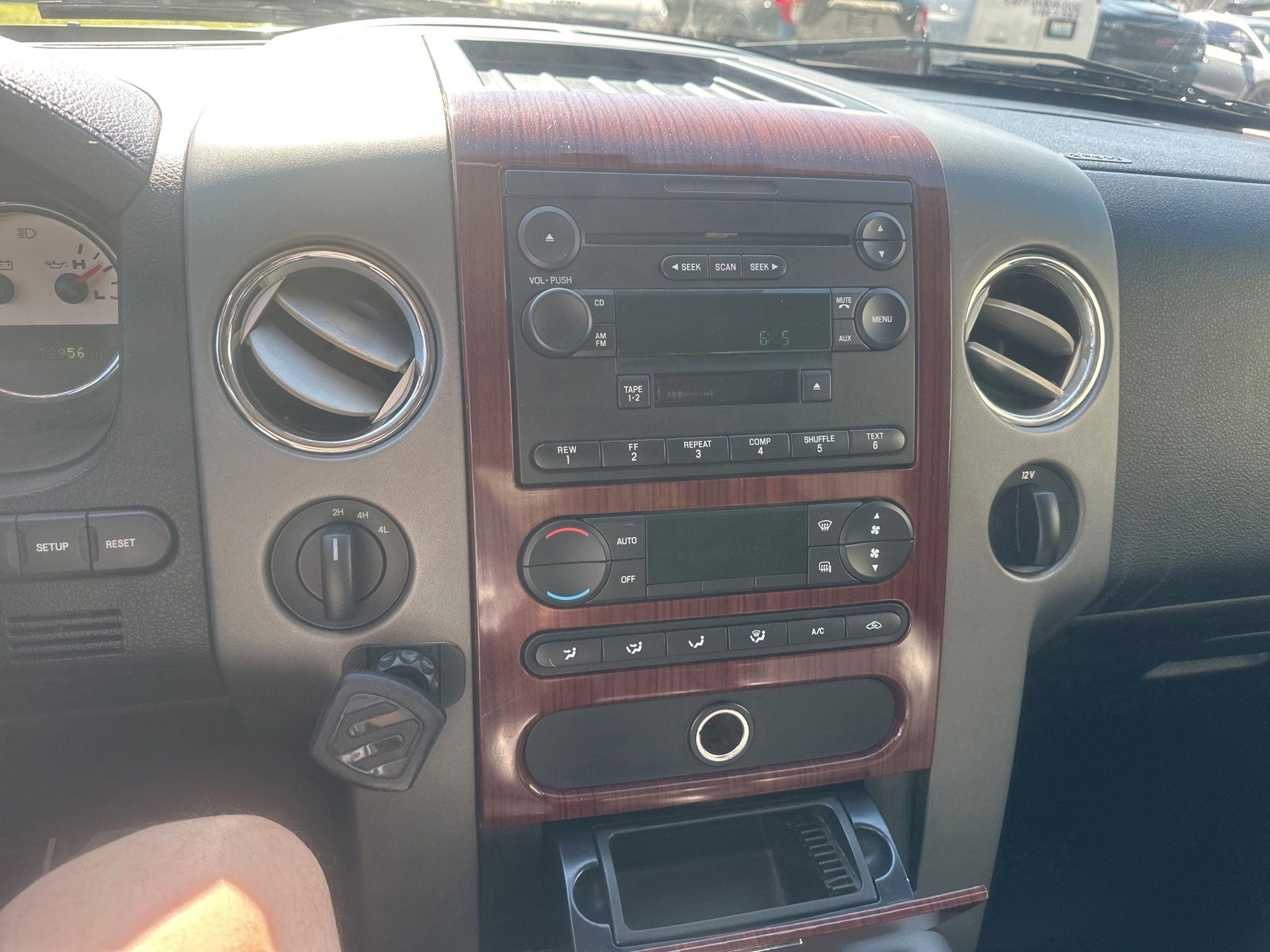 Ford F-150  2005