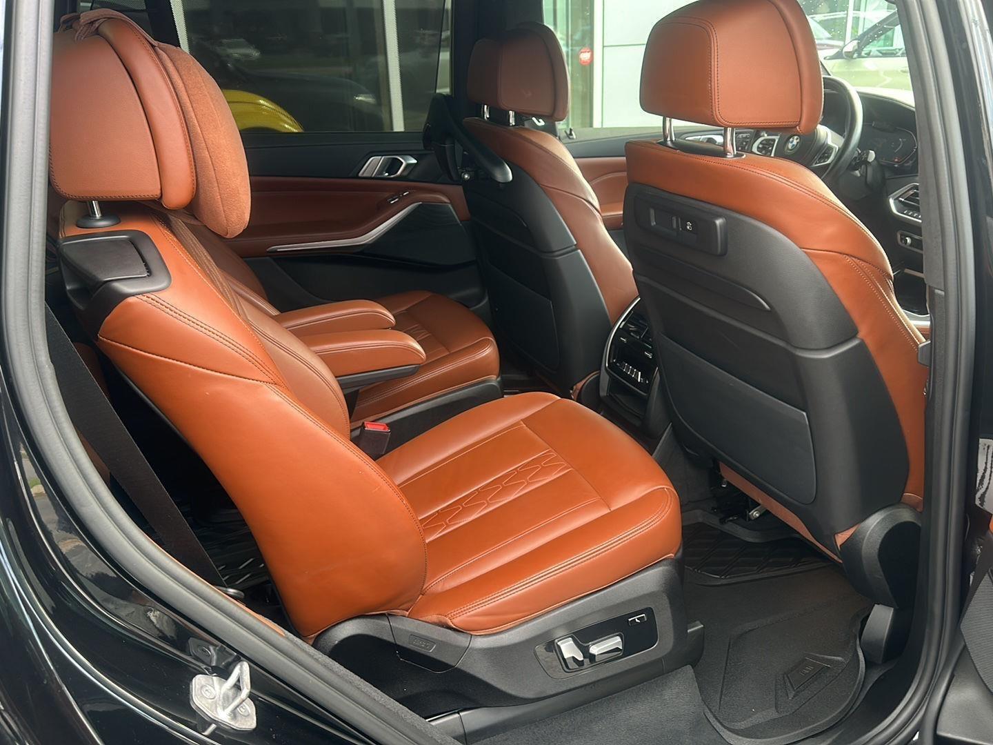 BMW X7  2022