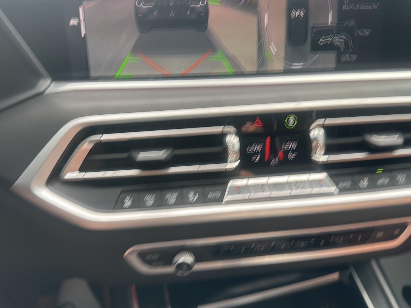 BMW X7  2022