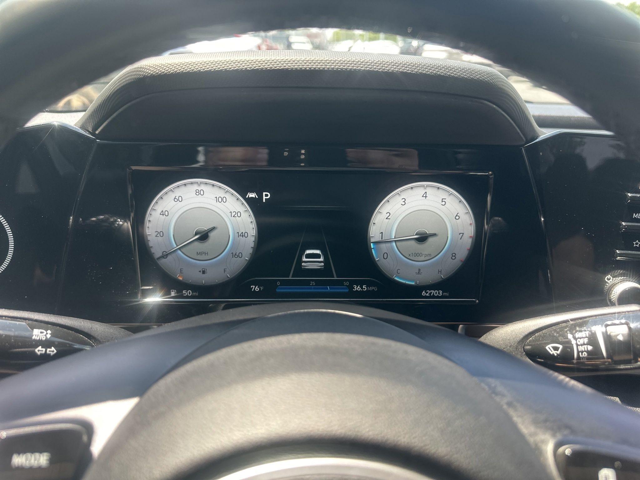Hyundai Elantra  2021