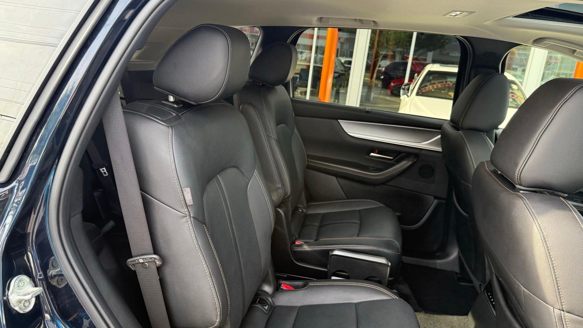 Mazda CX-90  2025