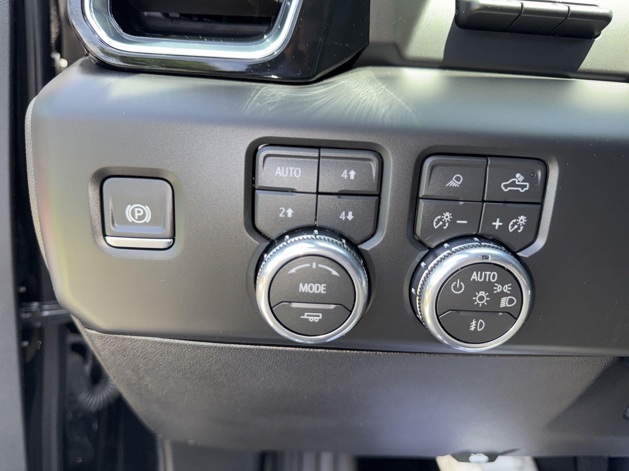 GMC Sierra 3500HD  2026
