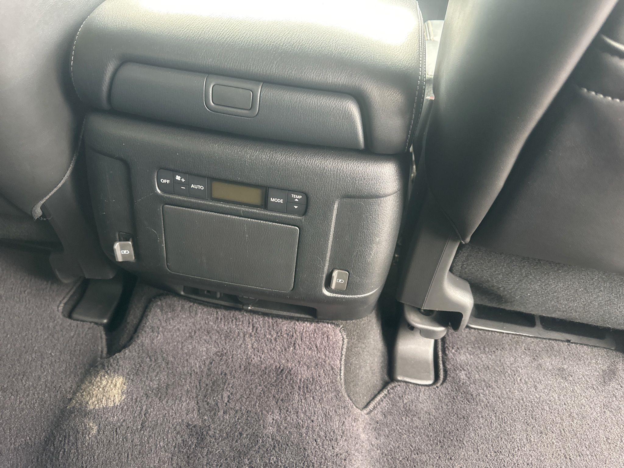 Nissan Armada  2018