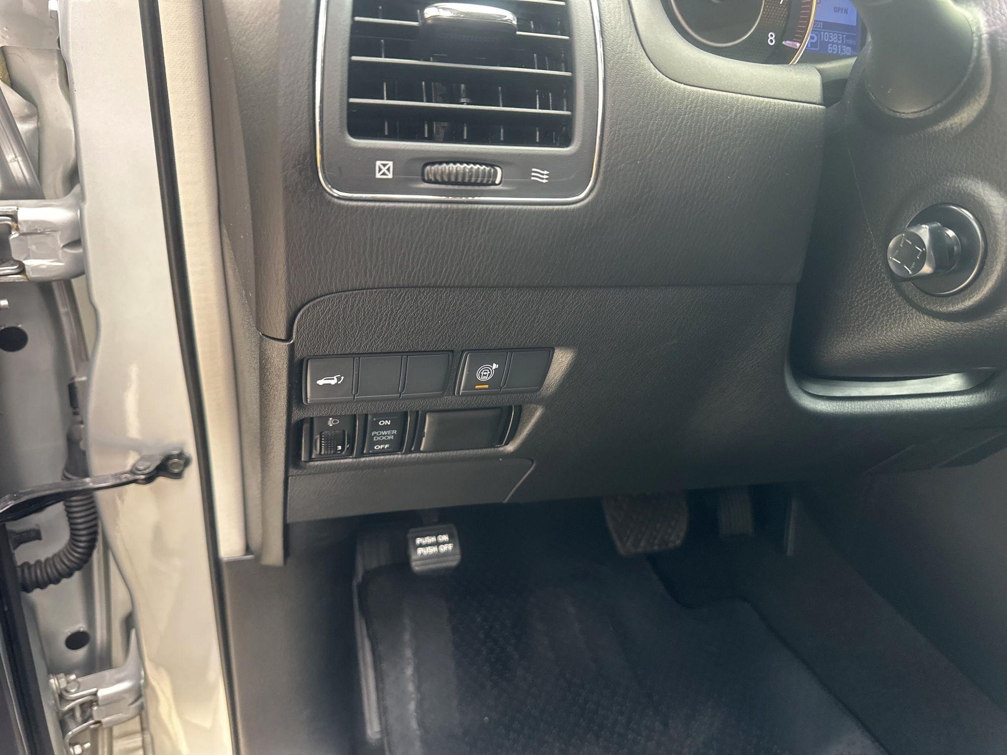 Nissan Armada  2018