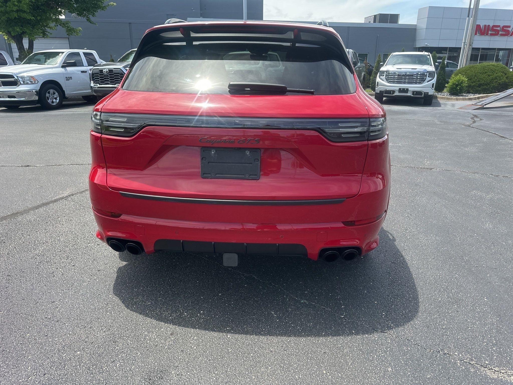 Porsche Cayenne  2021