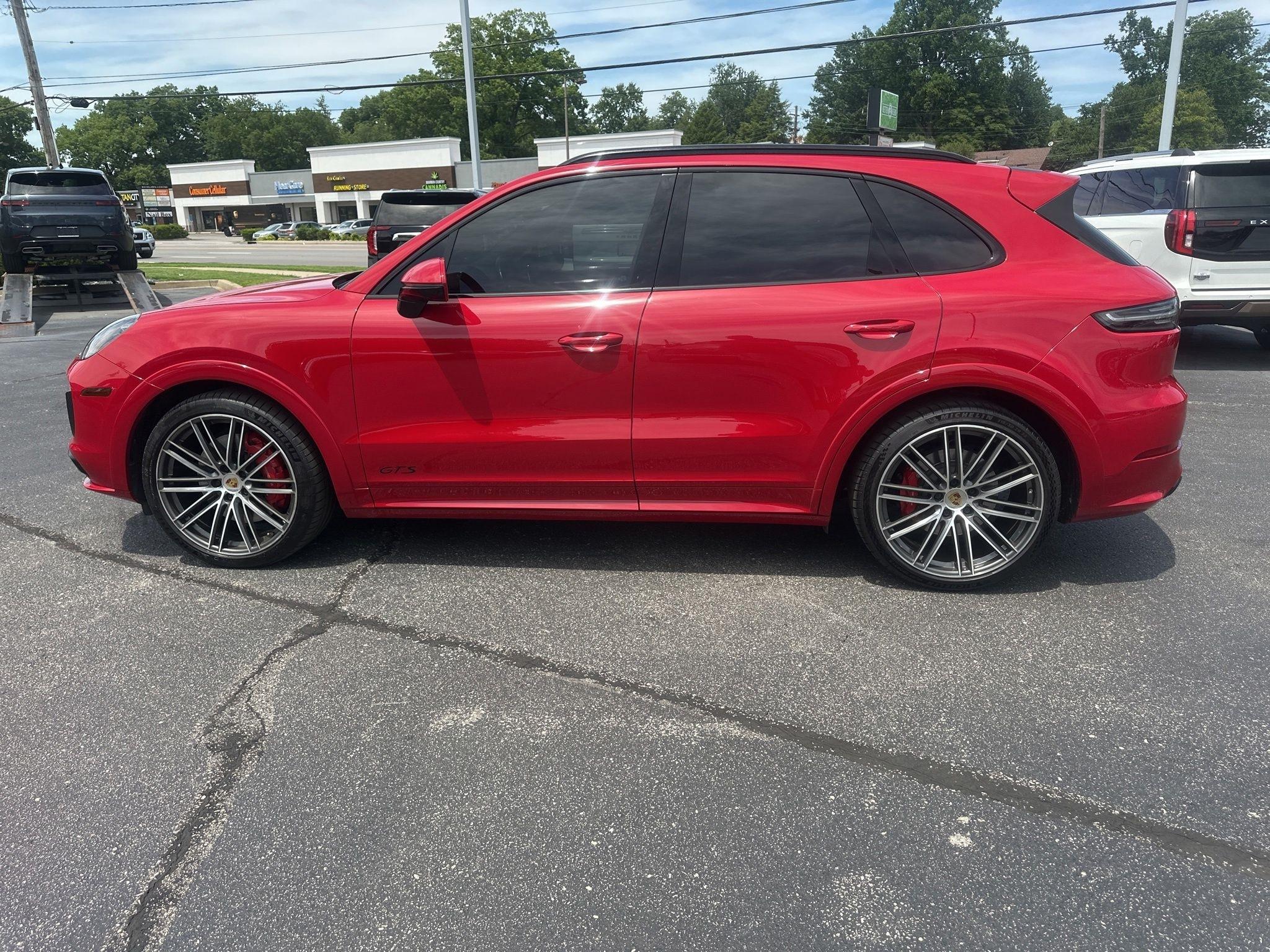 Porsche Cayenne  2021