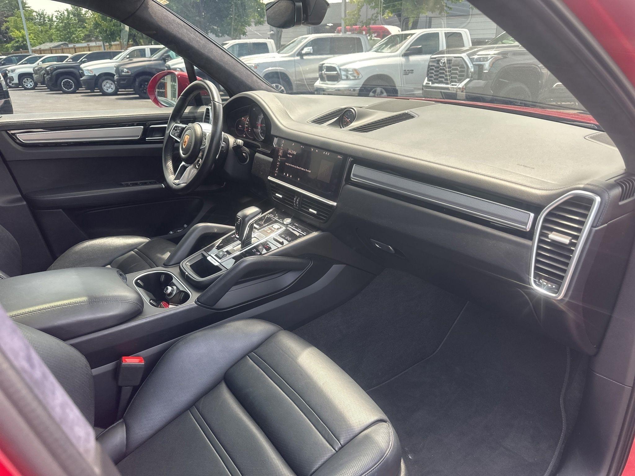 Porsche Cayenne  2021