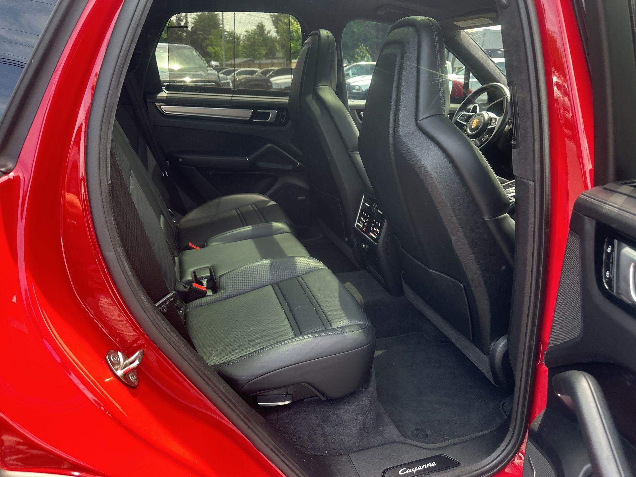 Porsche Cayenne  2021
