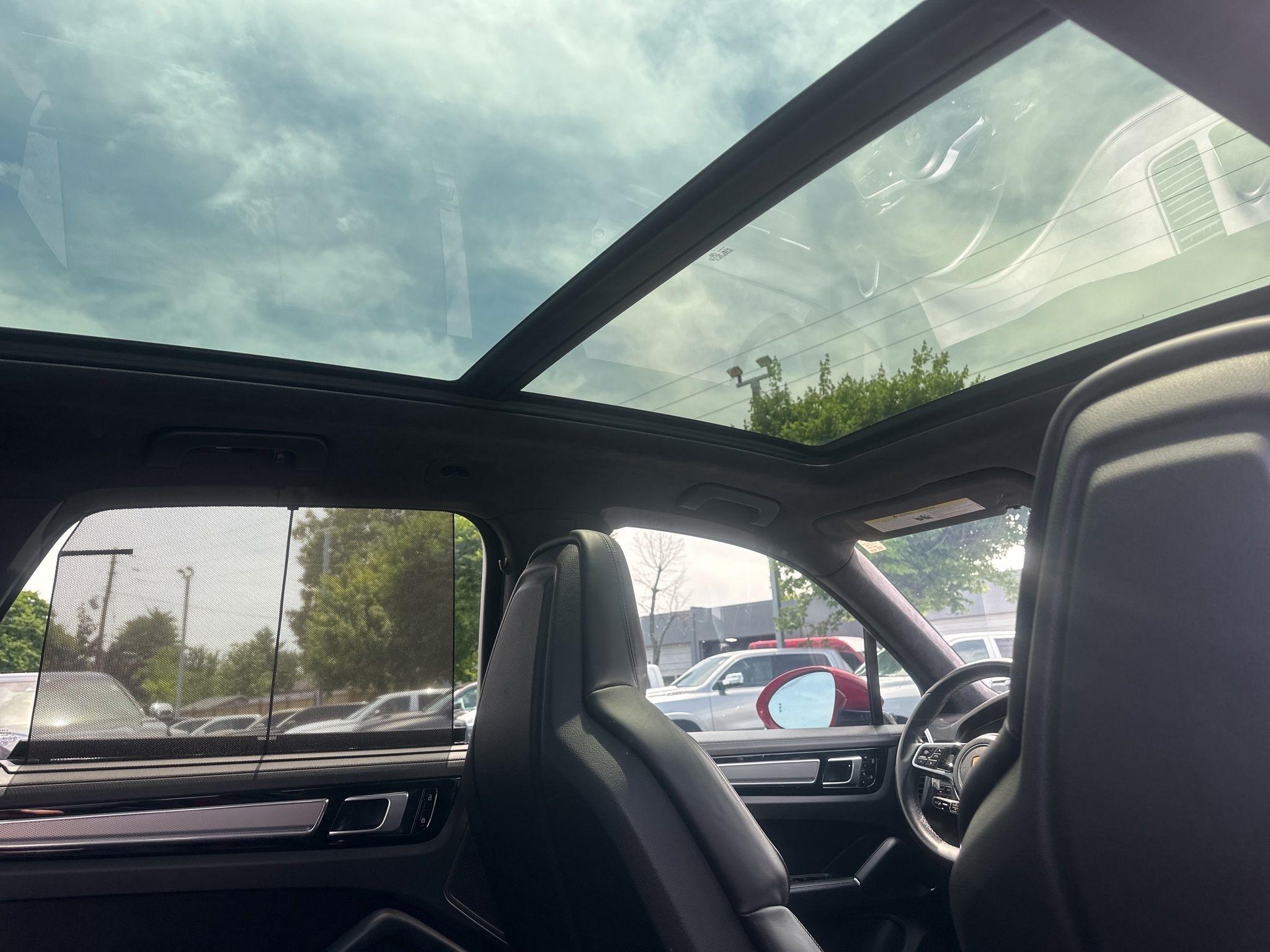 Porsche Cayenne  2021