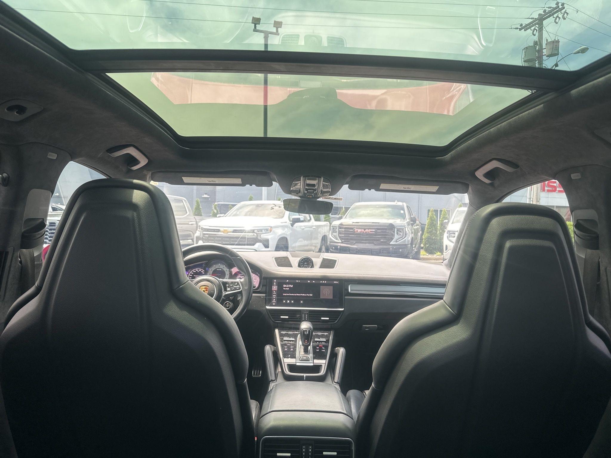 Porsche Cayenne  2021