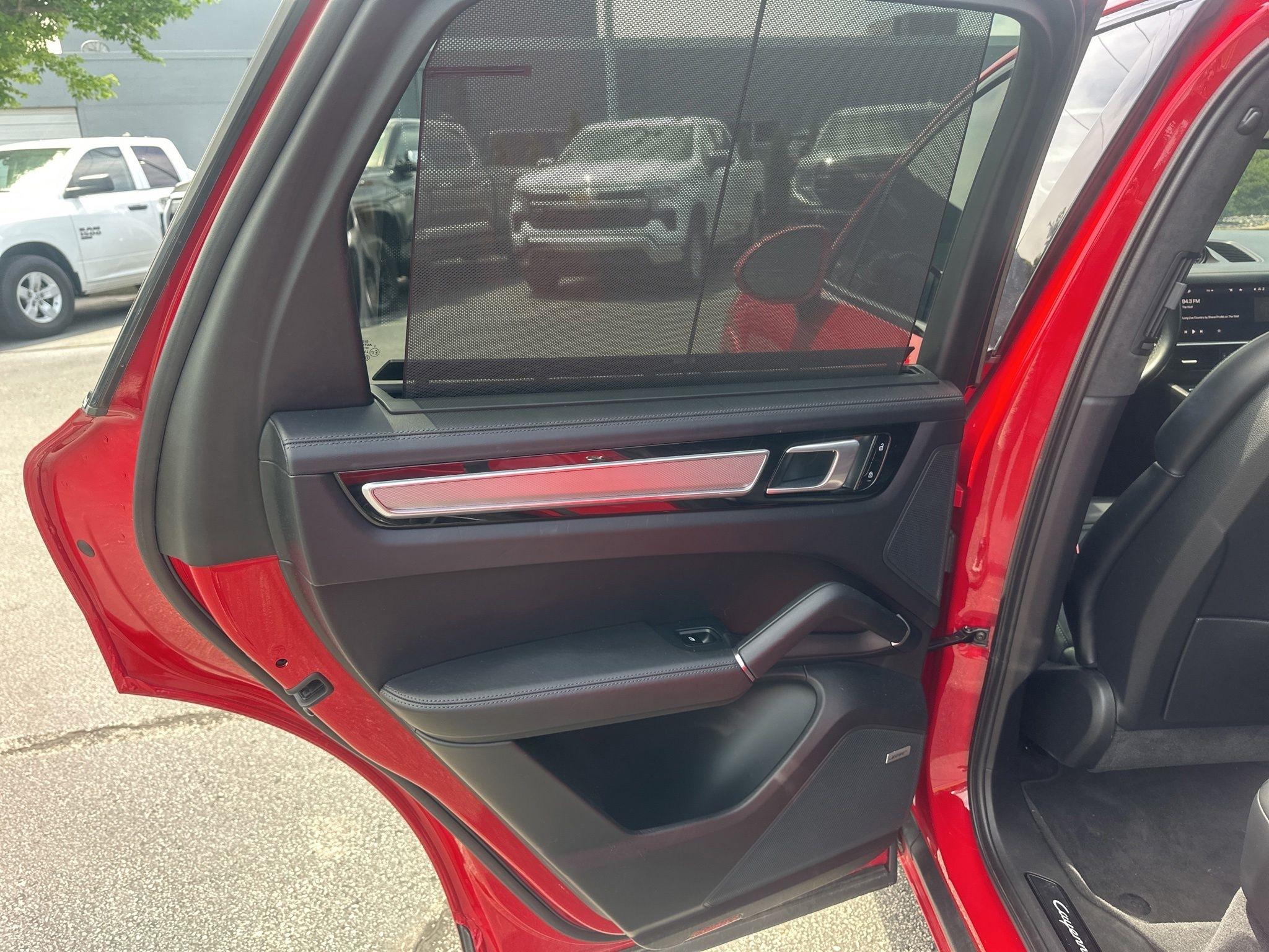 Porsche Cayenne  2021