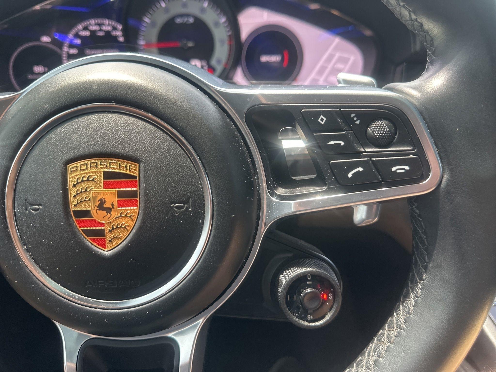 Porsche Cayenne  2021