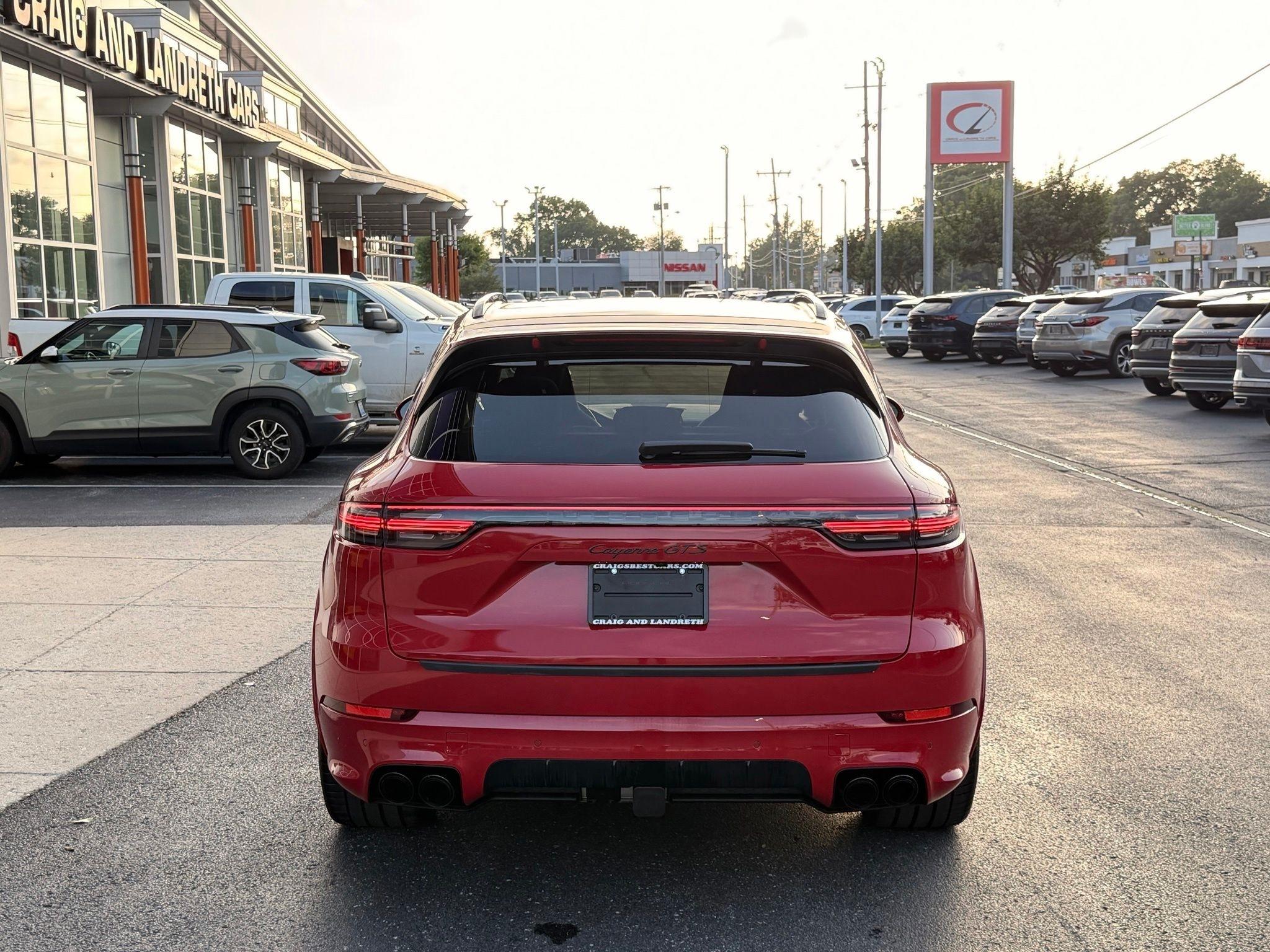 Porsche Cayenne  2021