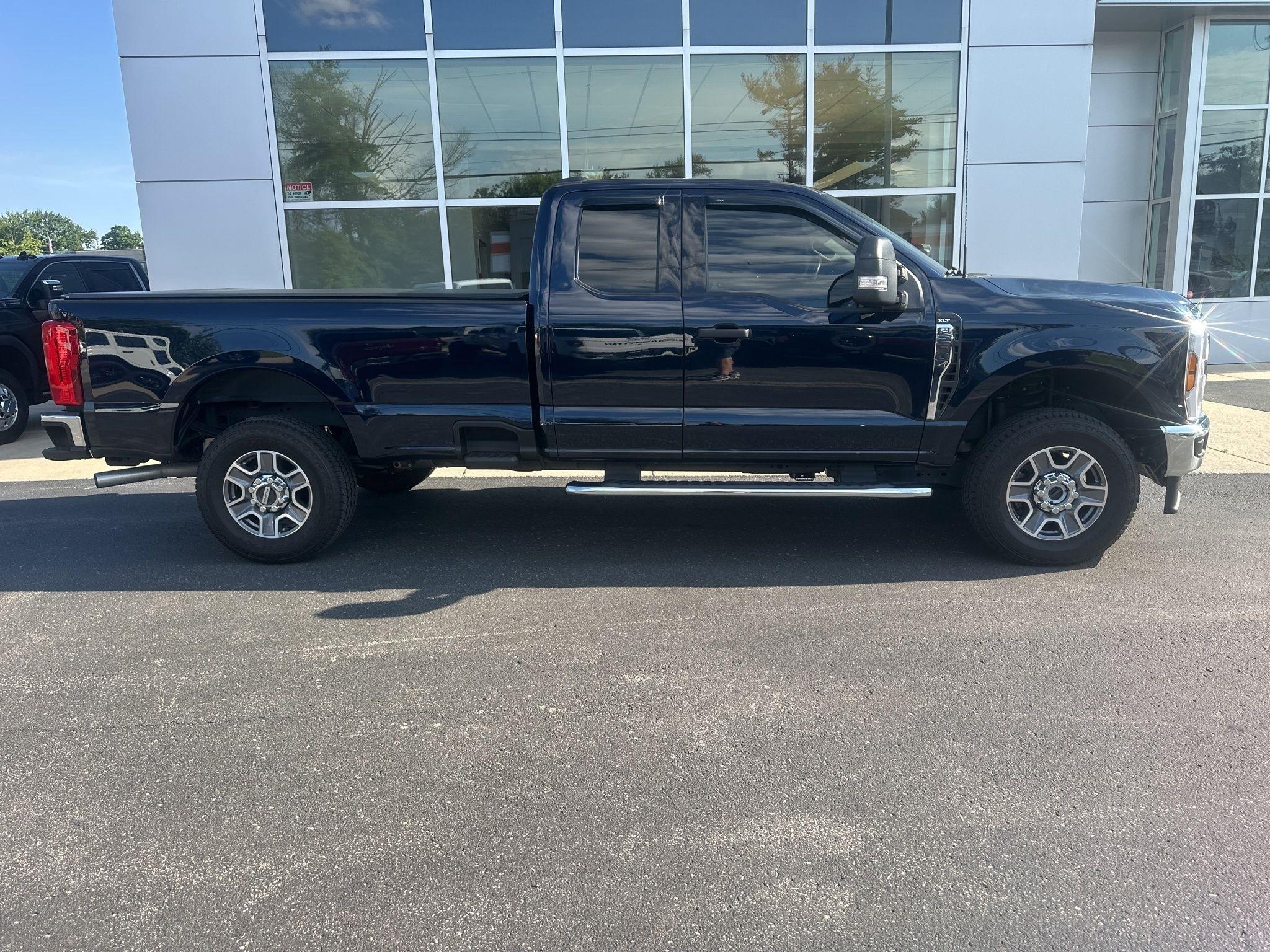 Ford F-250 SD  2025