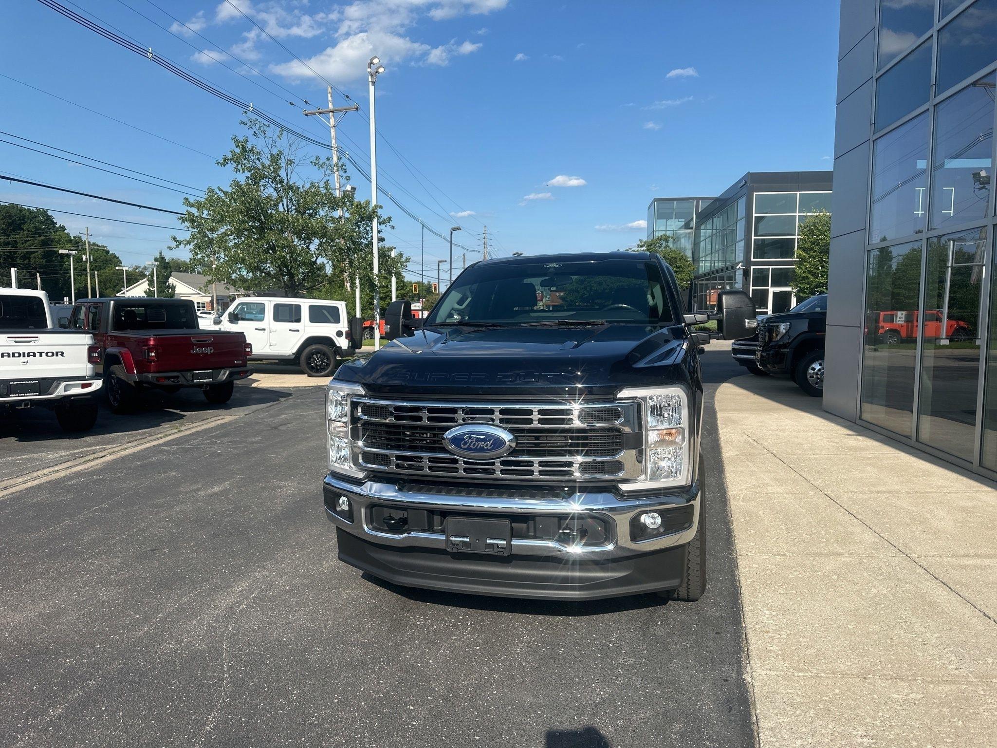 Ford F-250 SD  2025
