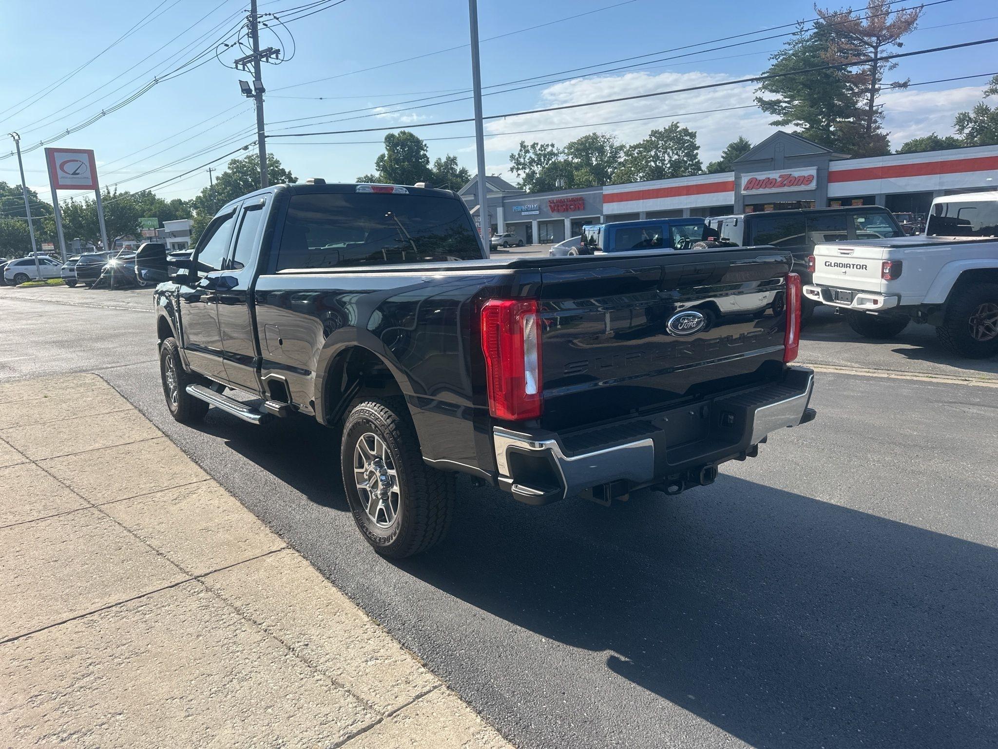 Ford F-250 SD  2025