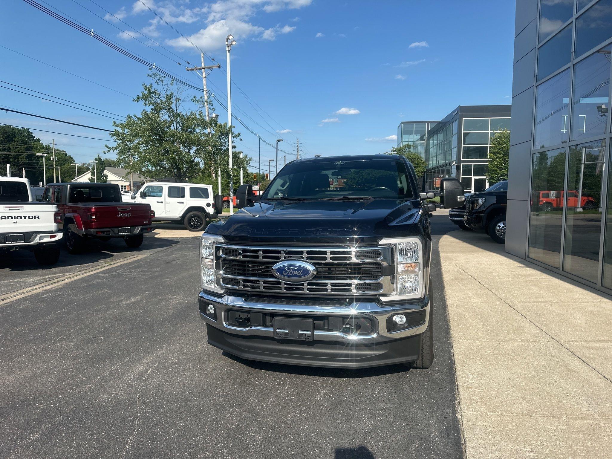 Ford F-250 SD  2025