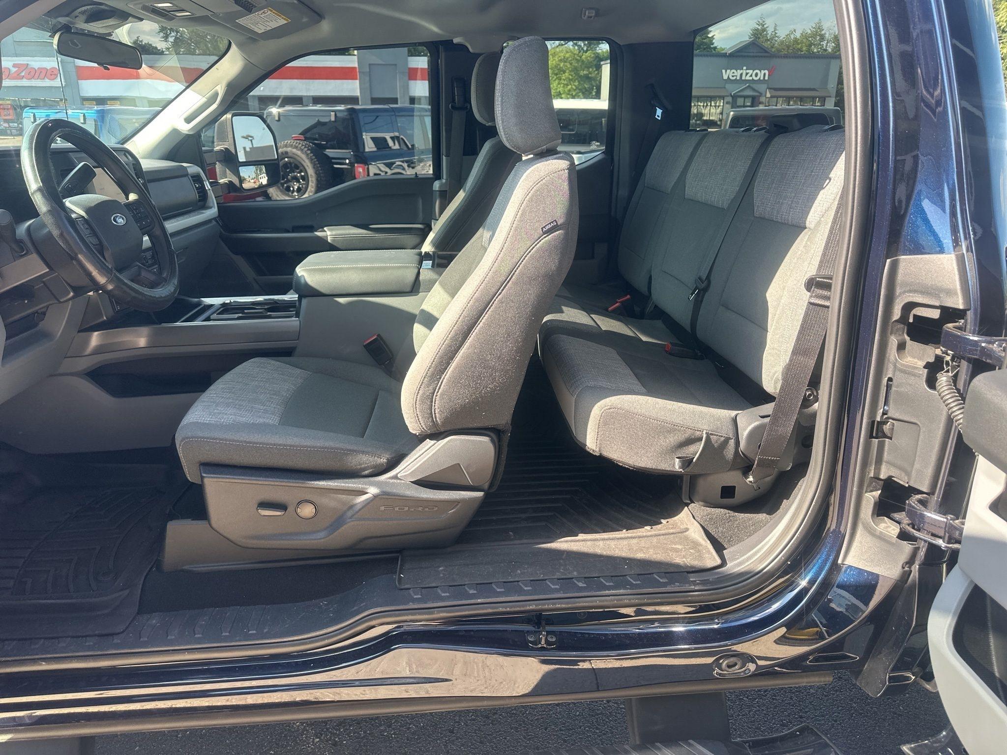Ford F-250 SD  2025