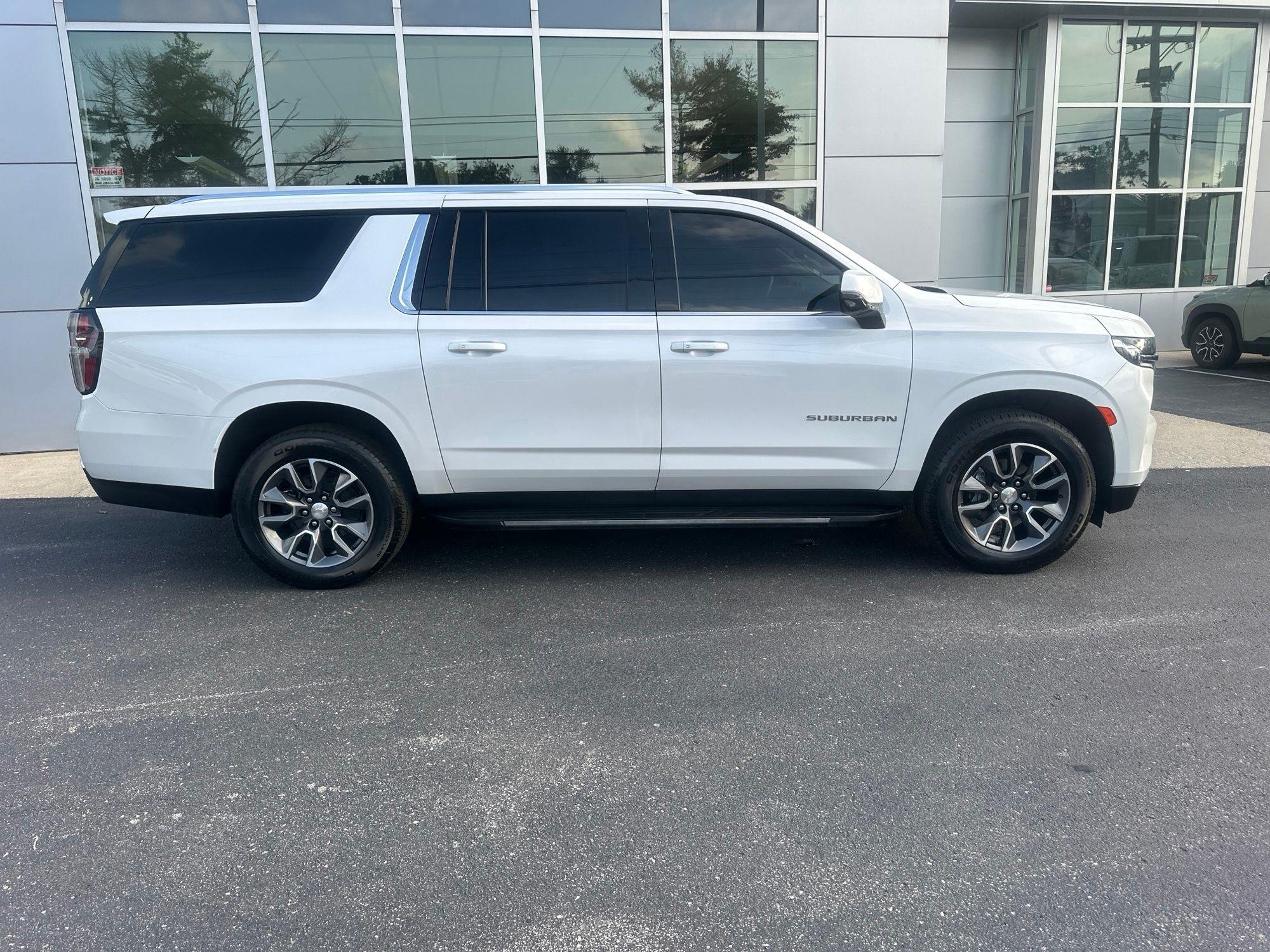 Chevrolet Suburban  2023