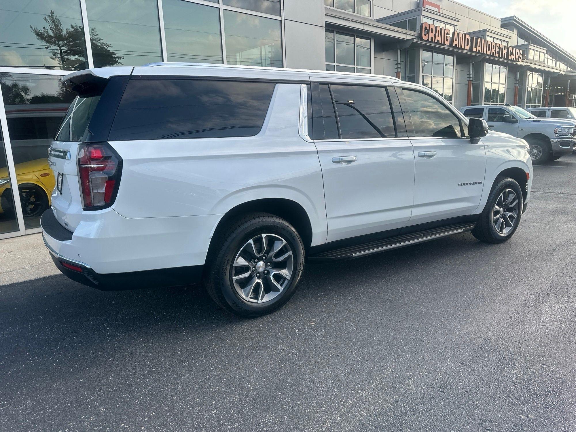 Chevrolet Suburban  2023