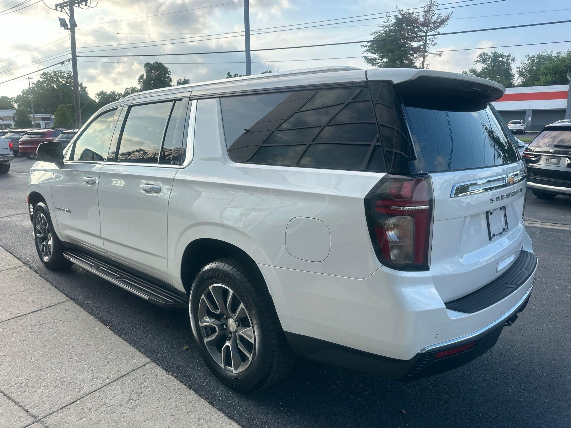Chevrolet Suburban  2023