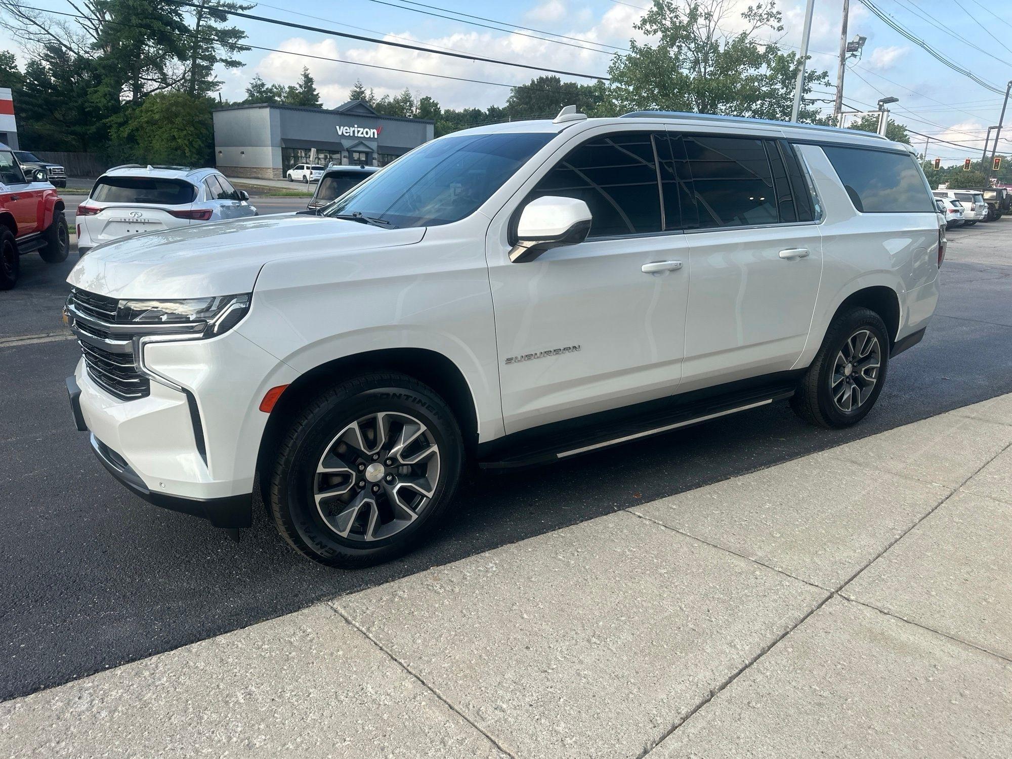 Chevrolet Suburban  2023